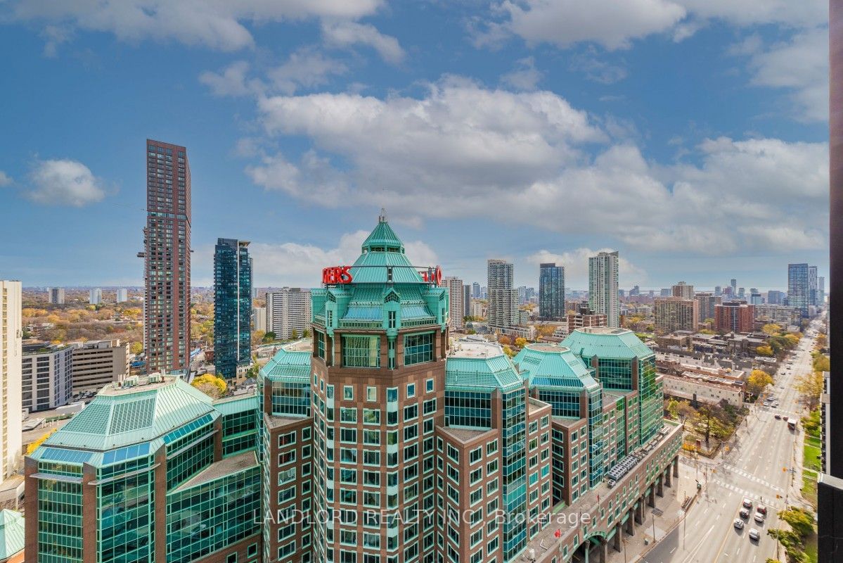 110 Charles St E, unit 2609 for rent