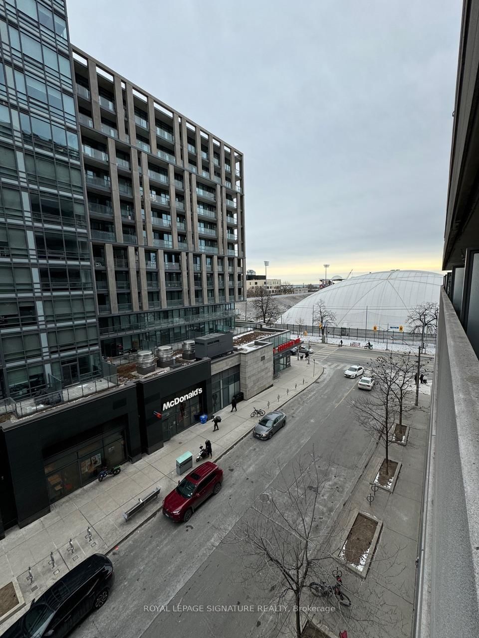 20 Joe Shuster Way, unit 507 for rent