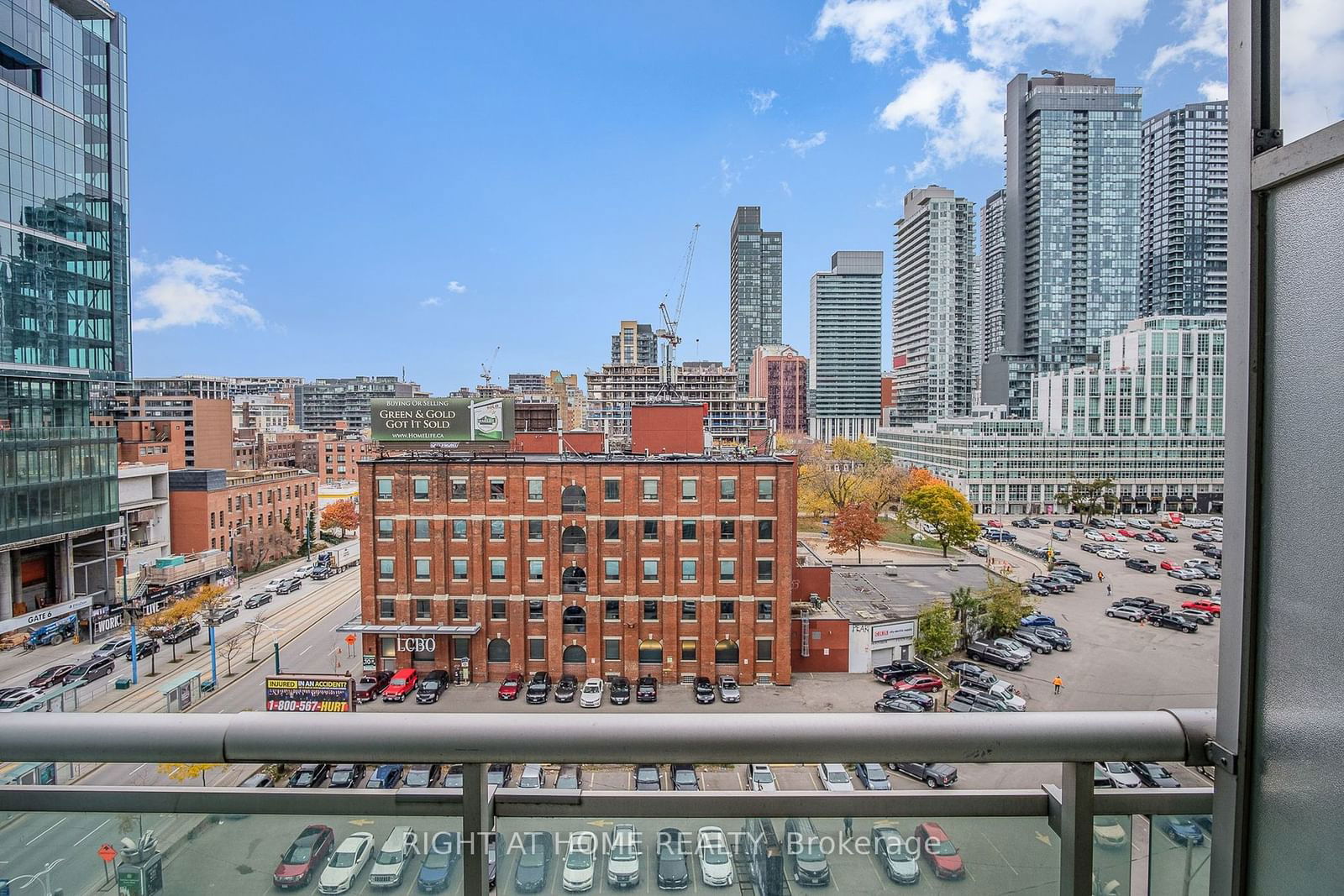 397 Front St W, unit 1107 for rent