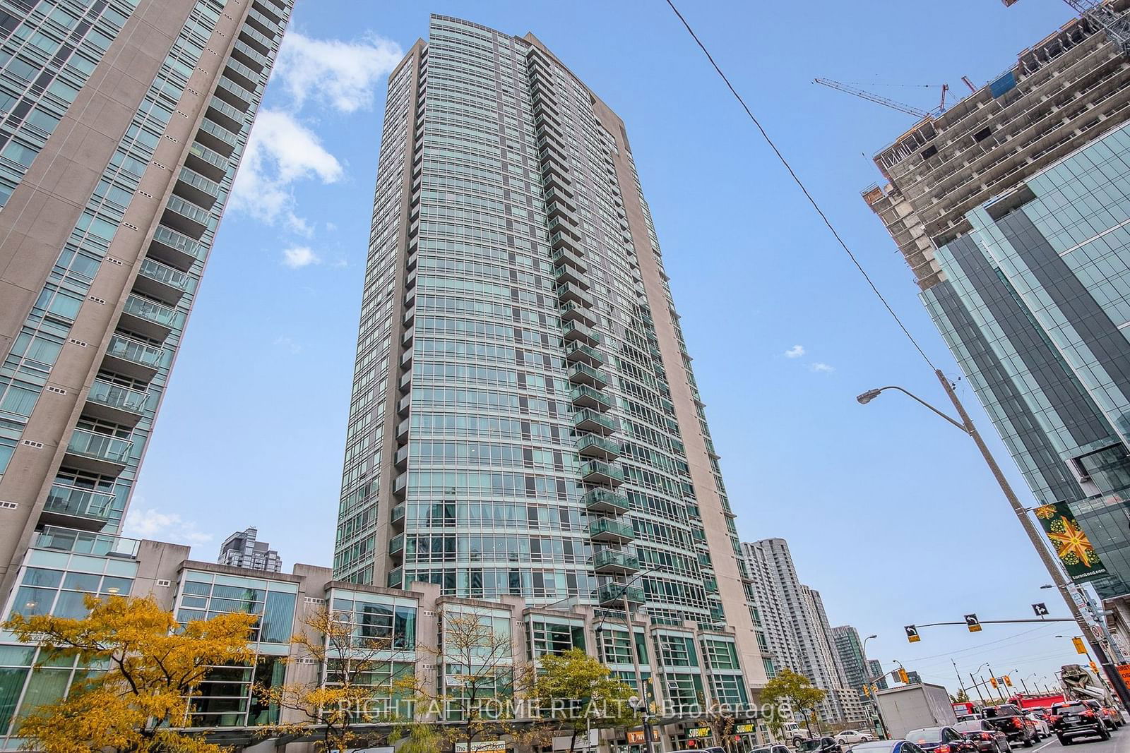 397 Front St W, unit 1107 for rent