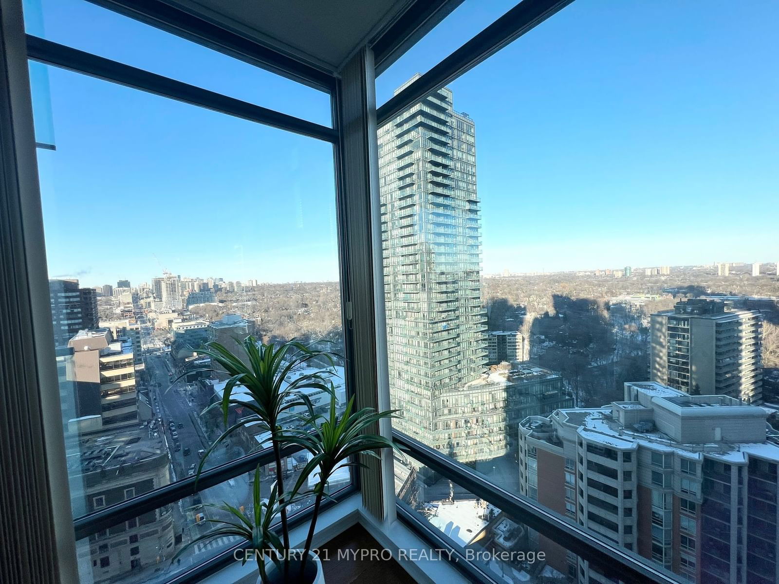 18 Yorkville Ave, unit 2109 for rent