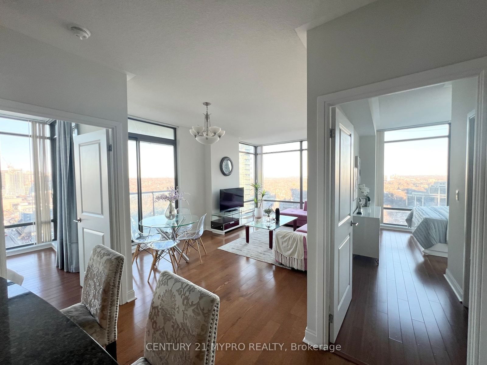 18 Yorkville Ave, unit 2109 for rent