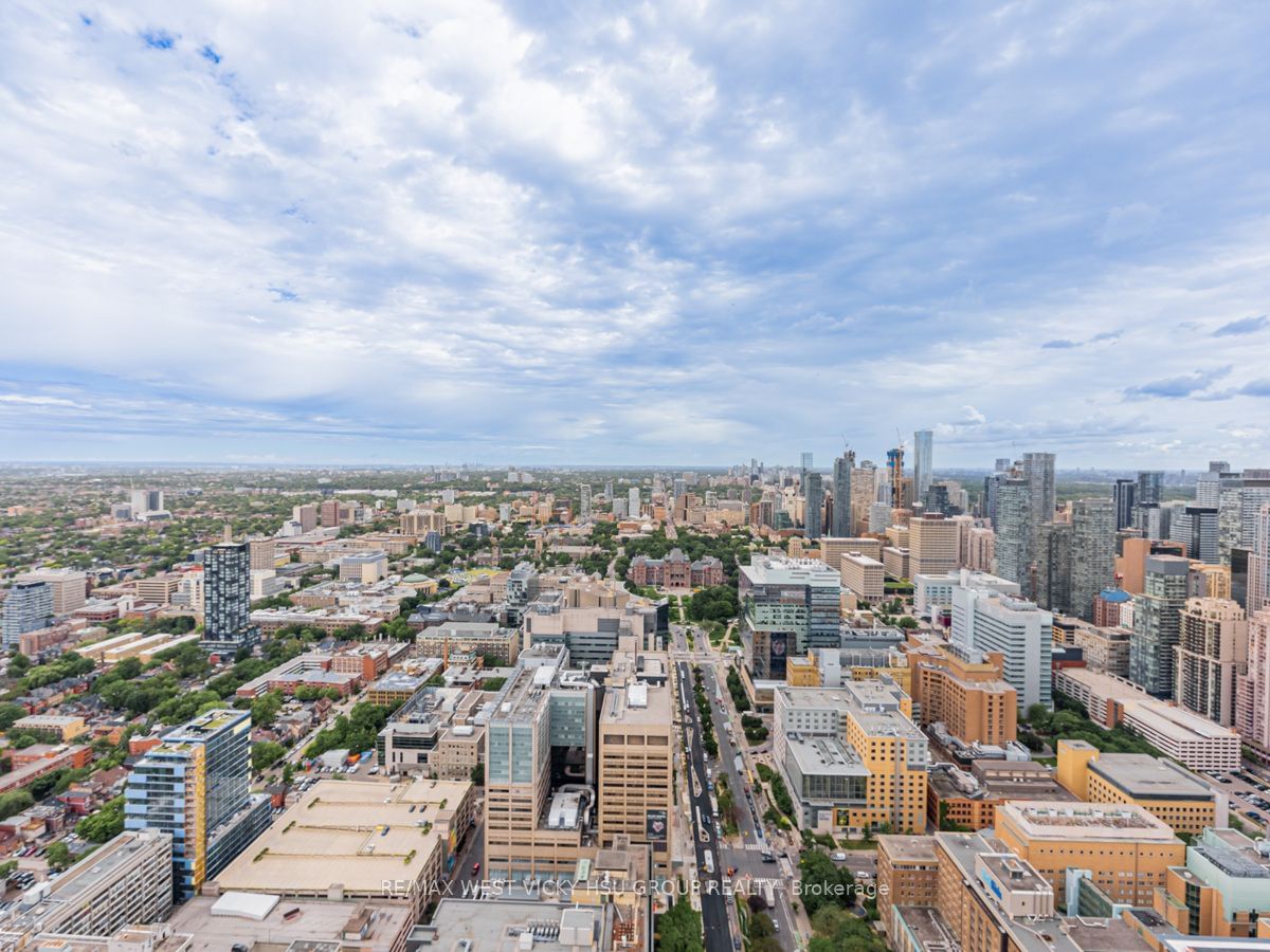 The Residences of 488 University Avenue, Downtown, Toronto