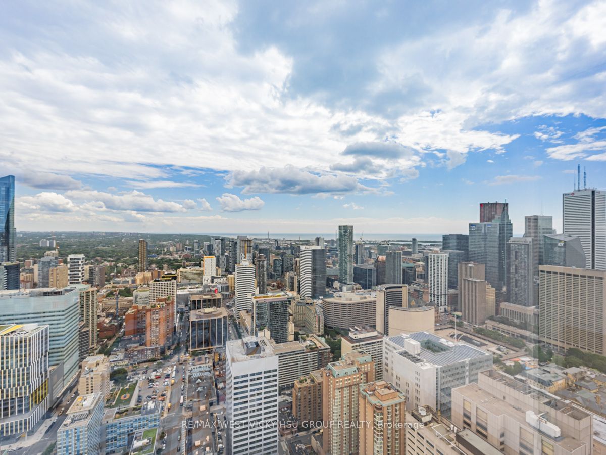 The Residences of 488 University Avenue, Downtown, Toronto