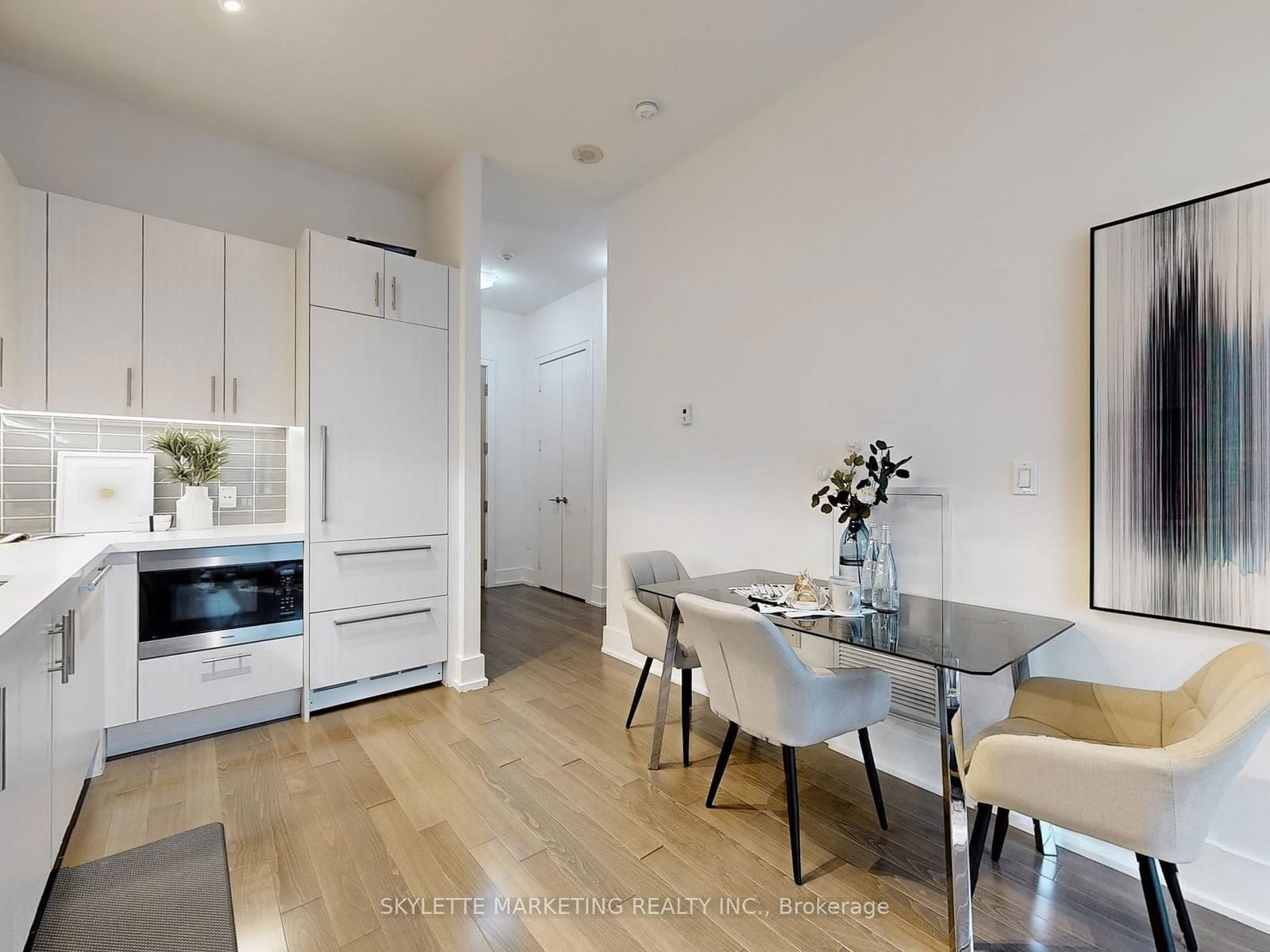 39 Queens Quay E, unit 1113 for sale