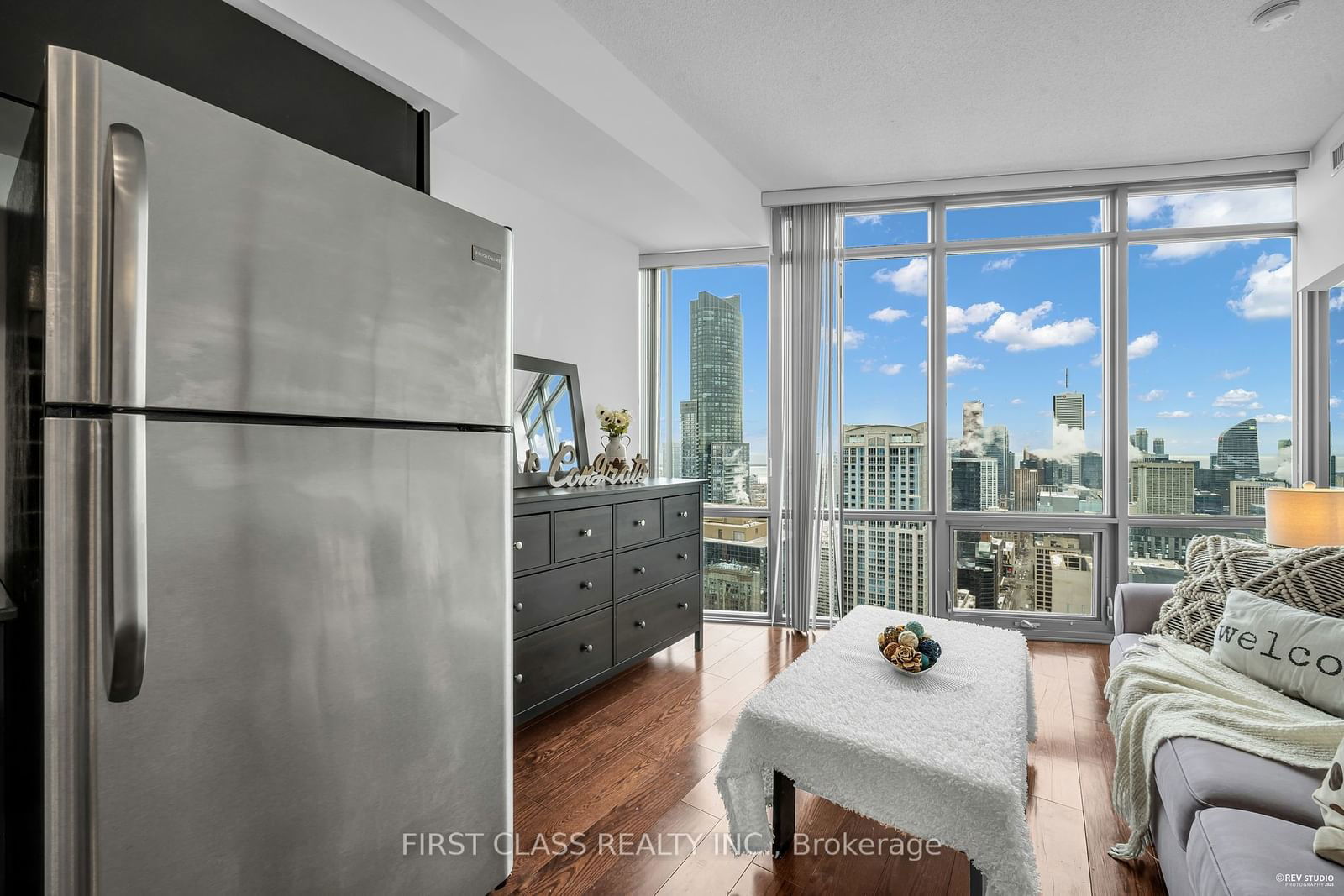 832 Bay St, unit 4609 for sale