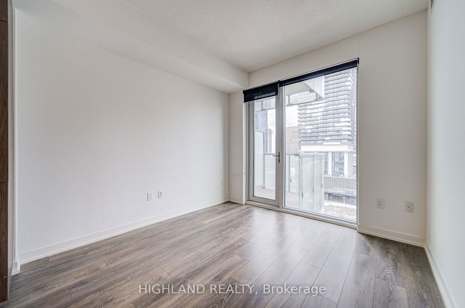 15 Lower Jarvis St, unit 811 for sale