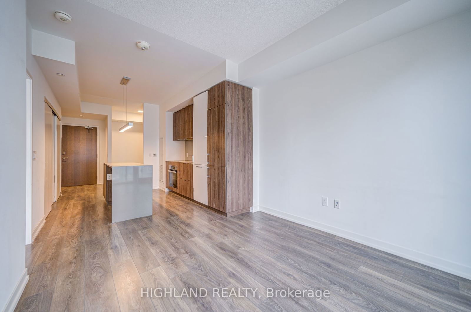 15 Lower Jarvis St, unit 811 for sale