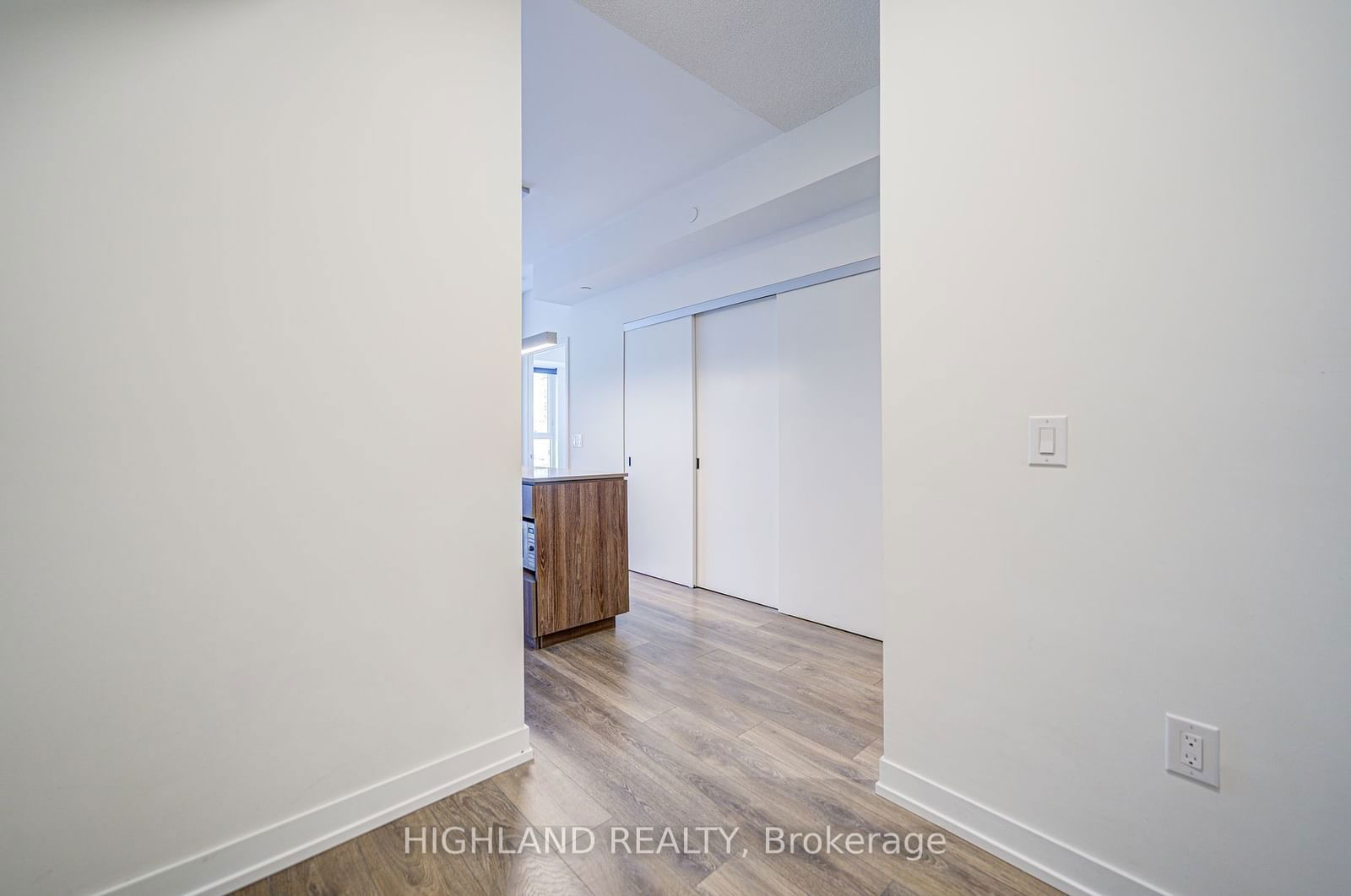 15 Lower Jarvis St, unit 811 for sale