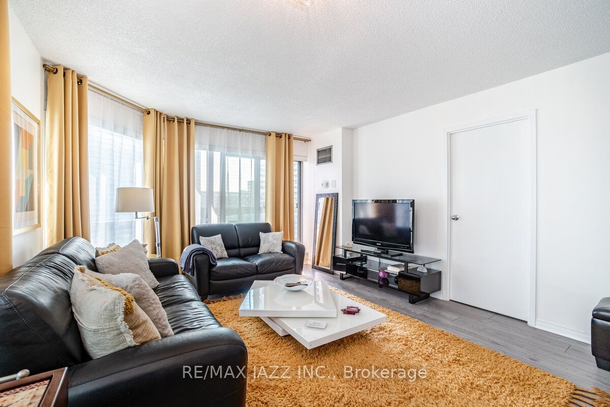 10 Queens Quay W, unit 803 for sale