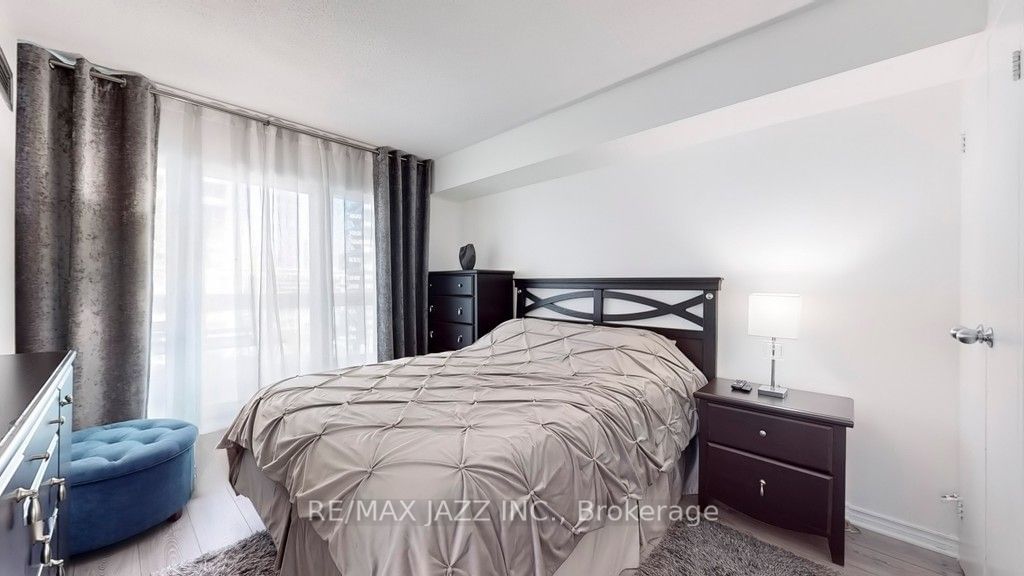 10 Queens Quay W, unit 803 for sale