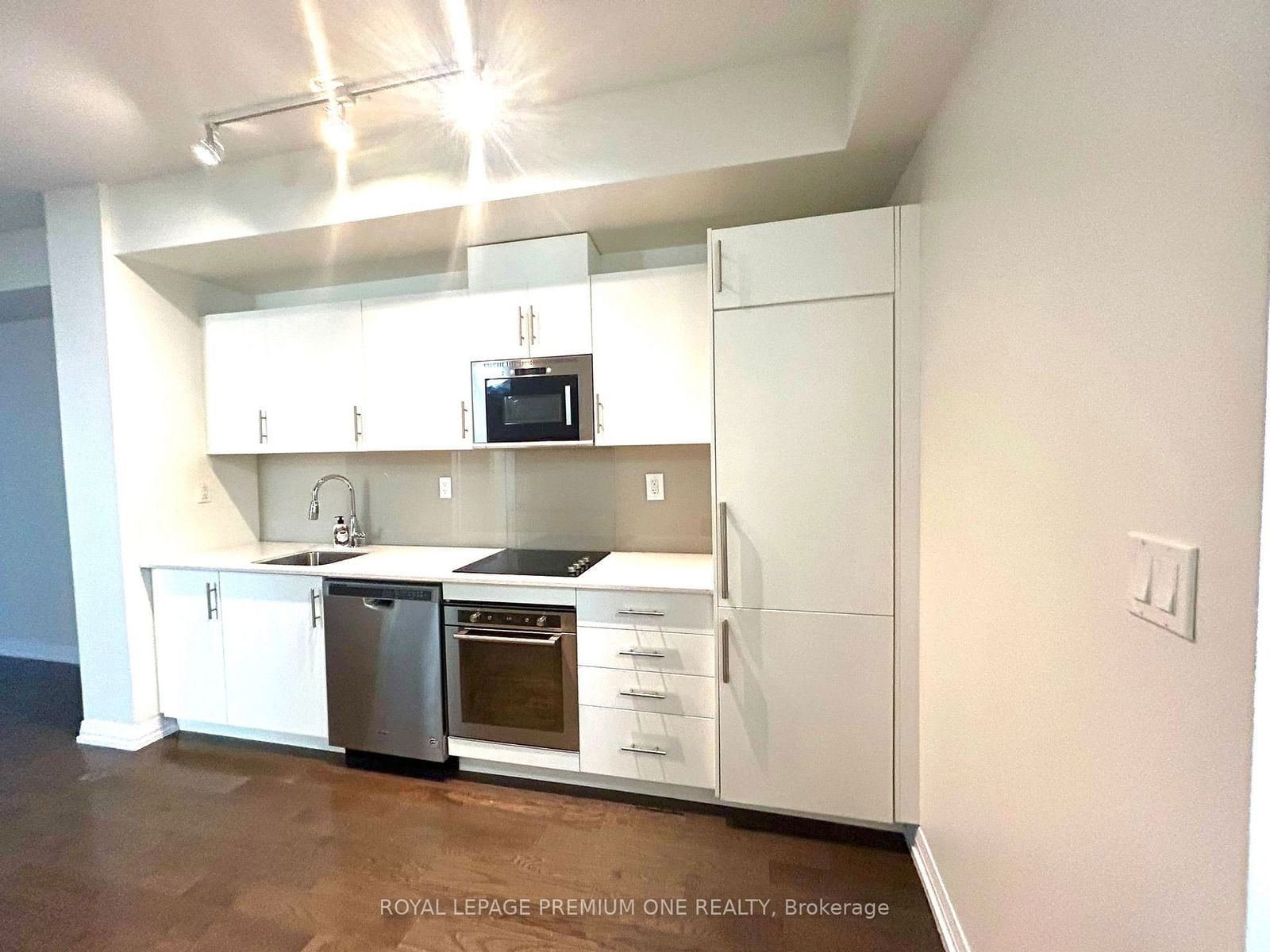 460 Adelaide St E, unit 1501 for rent