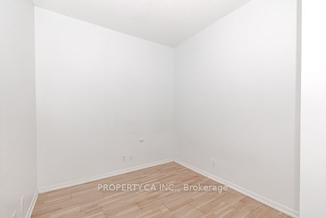 832 Bay St, unit 3502 for rent