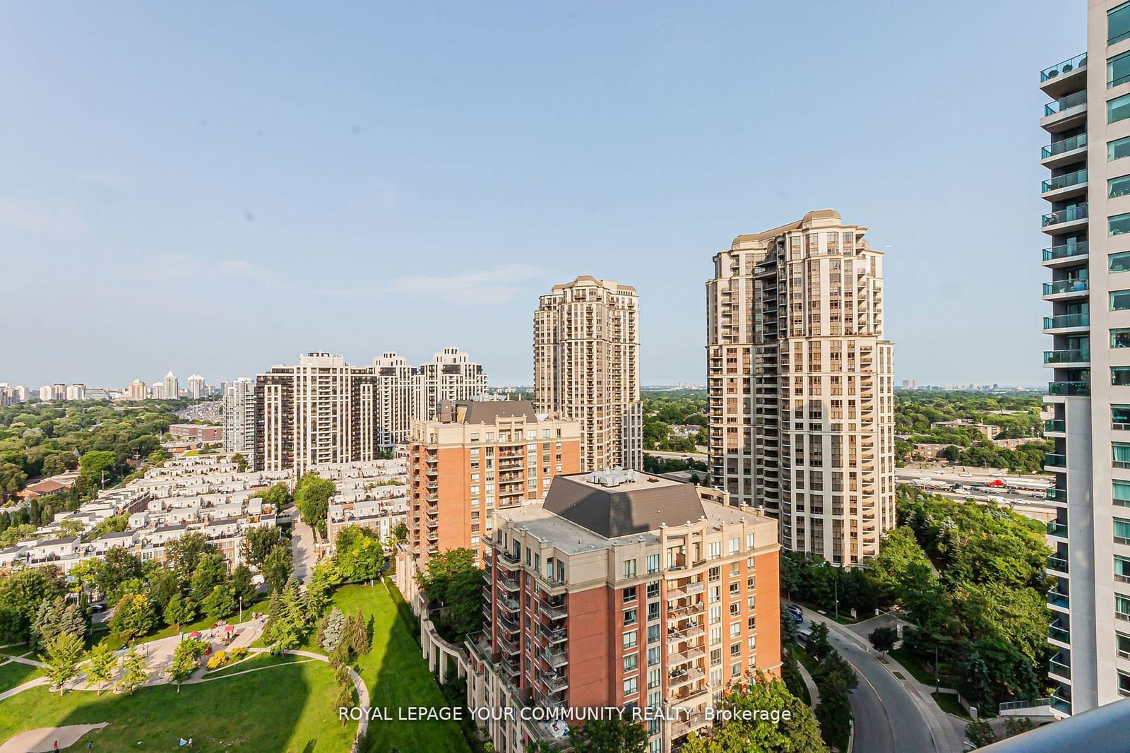 28 Harrison Garden Blvd, unit 2101 for rent