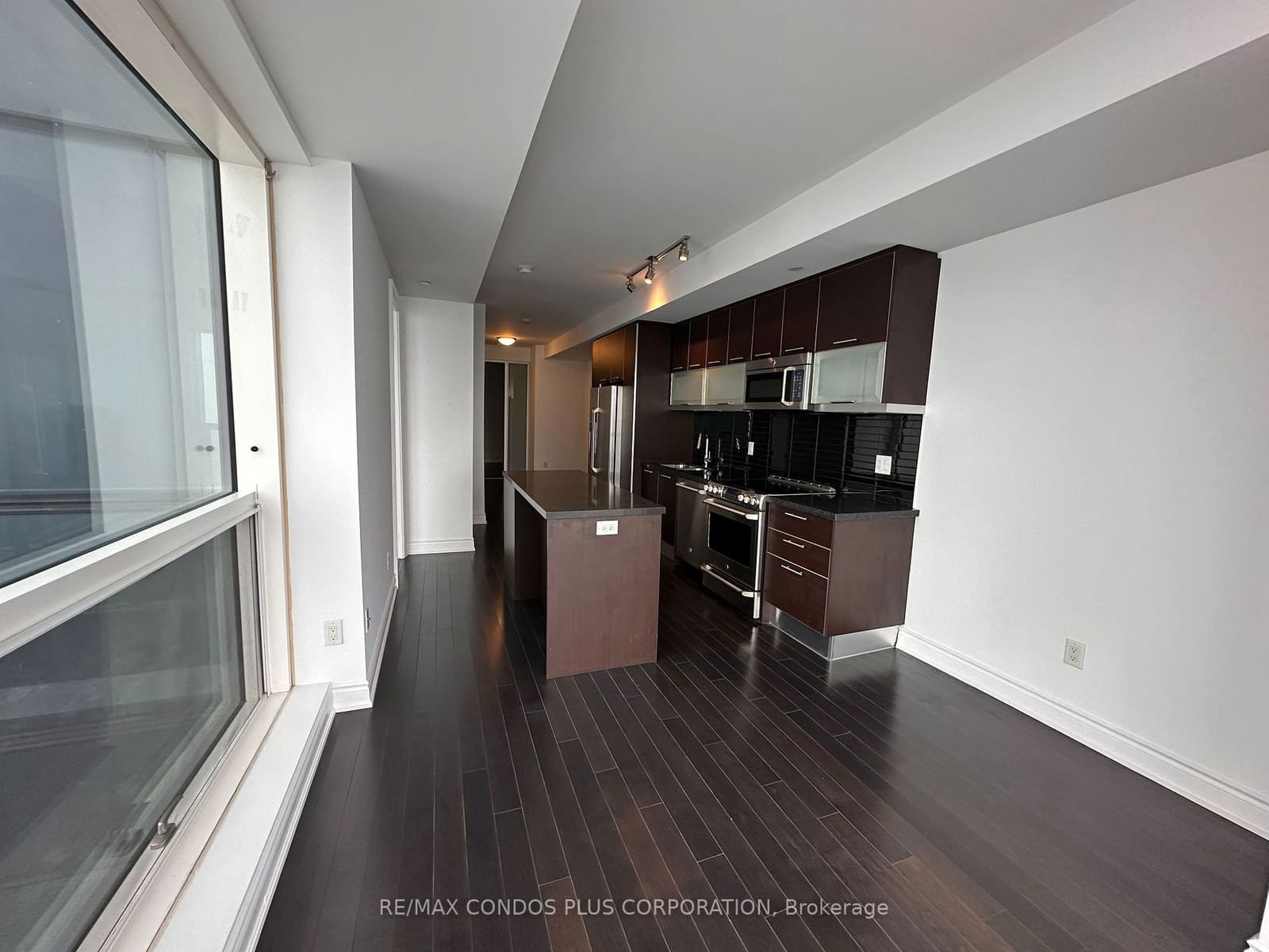 388 Yonge St, unit 6201 for rent