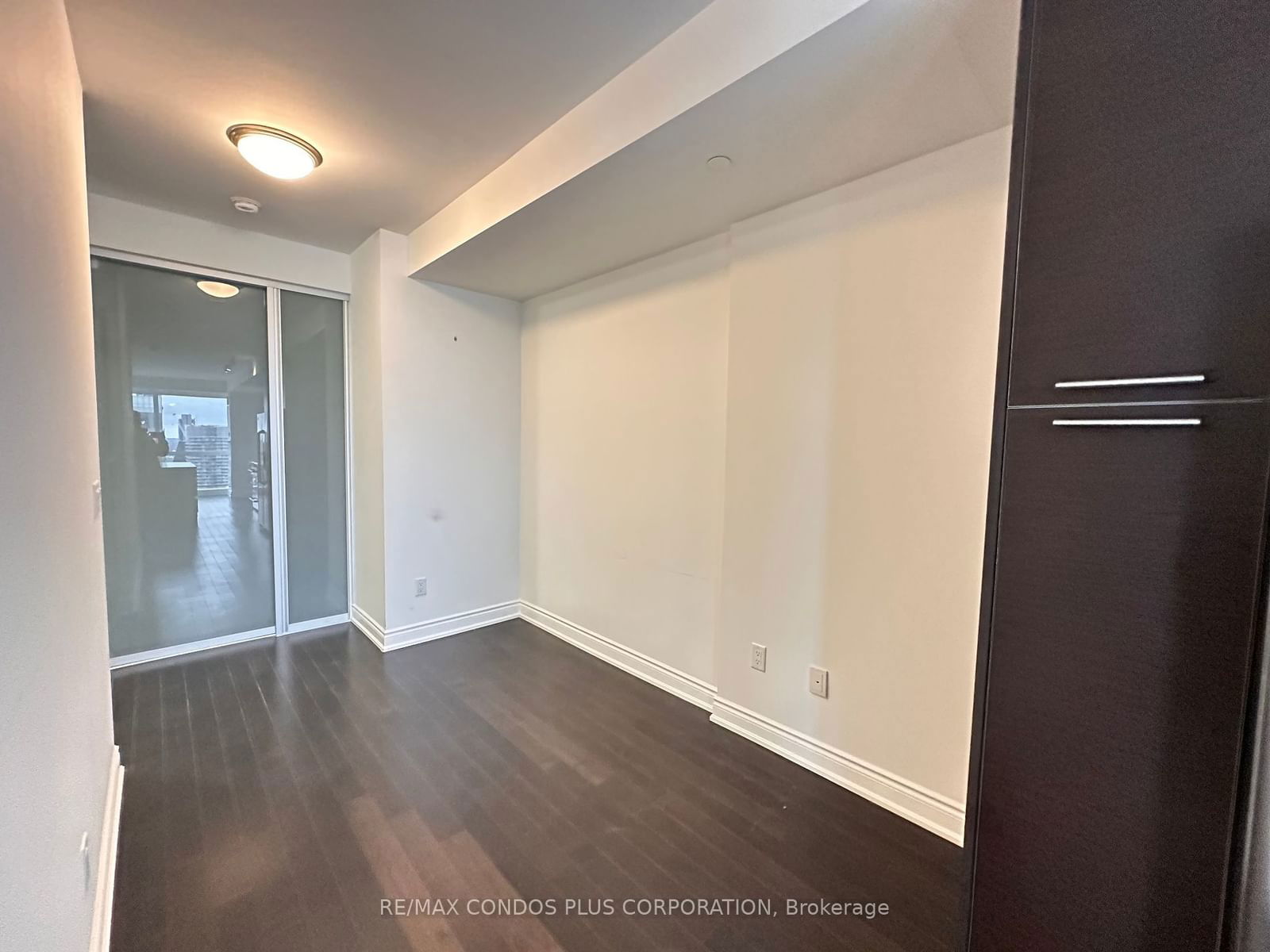 388 Yonge St, unit 6201 for rent