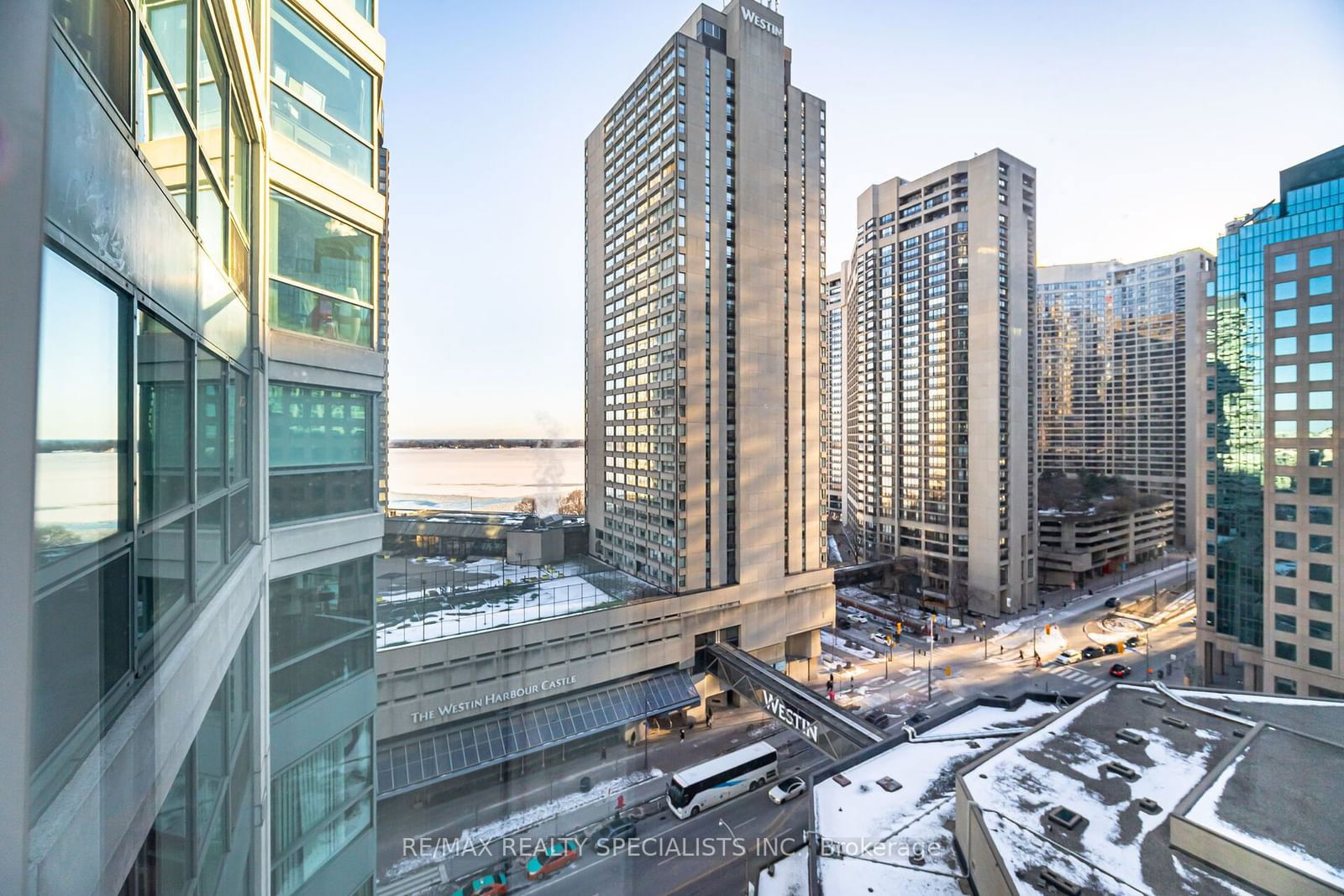 10 QUEENS Quay, unit 1510 for sale