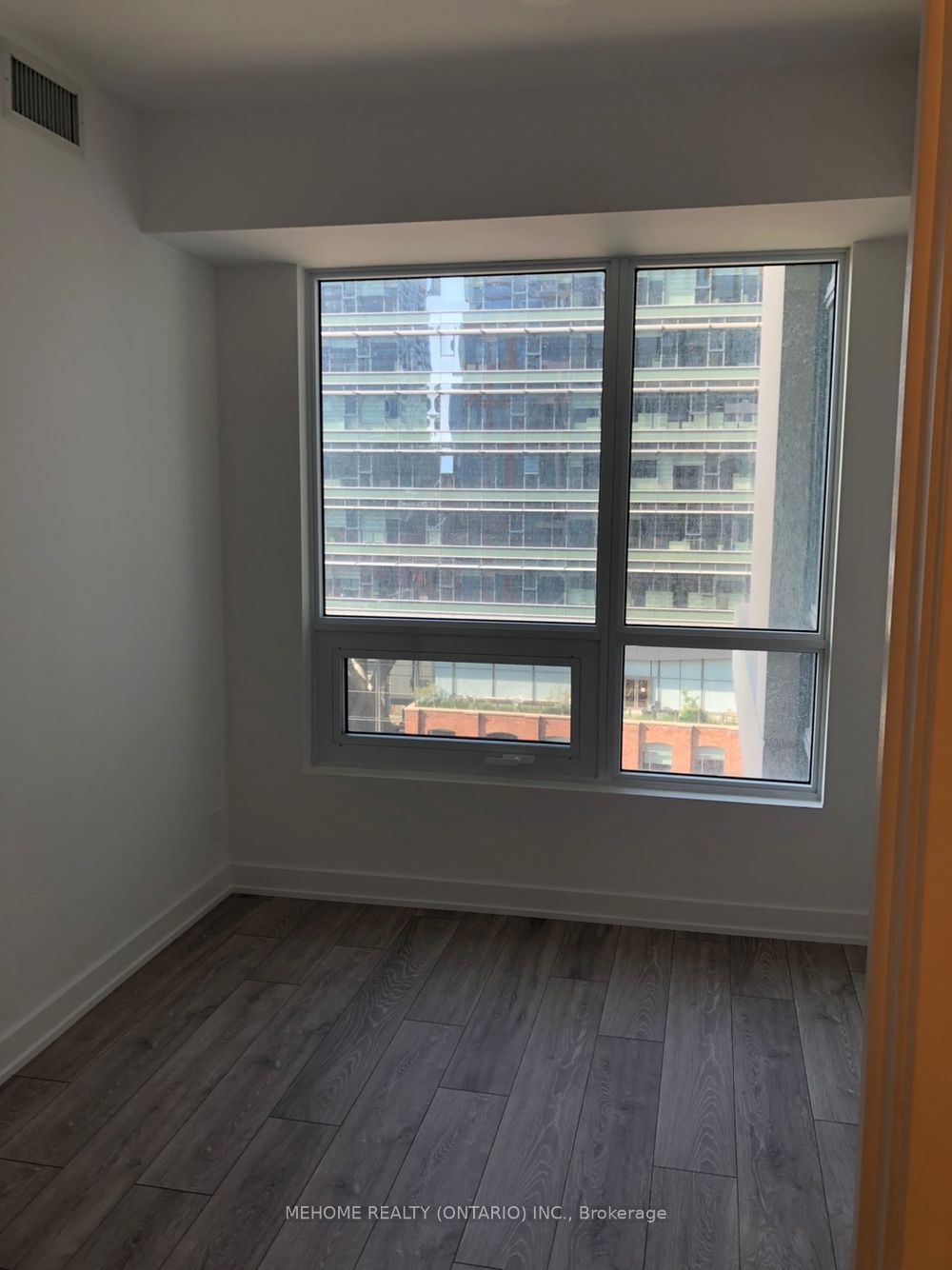 108 Peter St, unit 1001 for rent