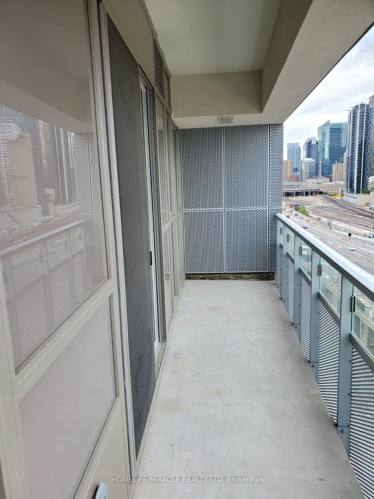 15 Lower Jarvis St, unit 1012 for sale