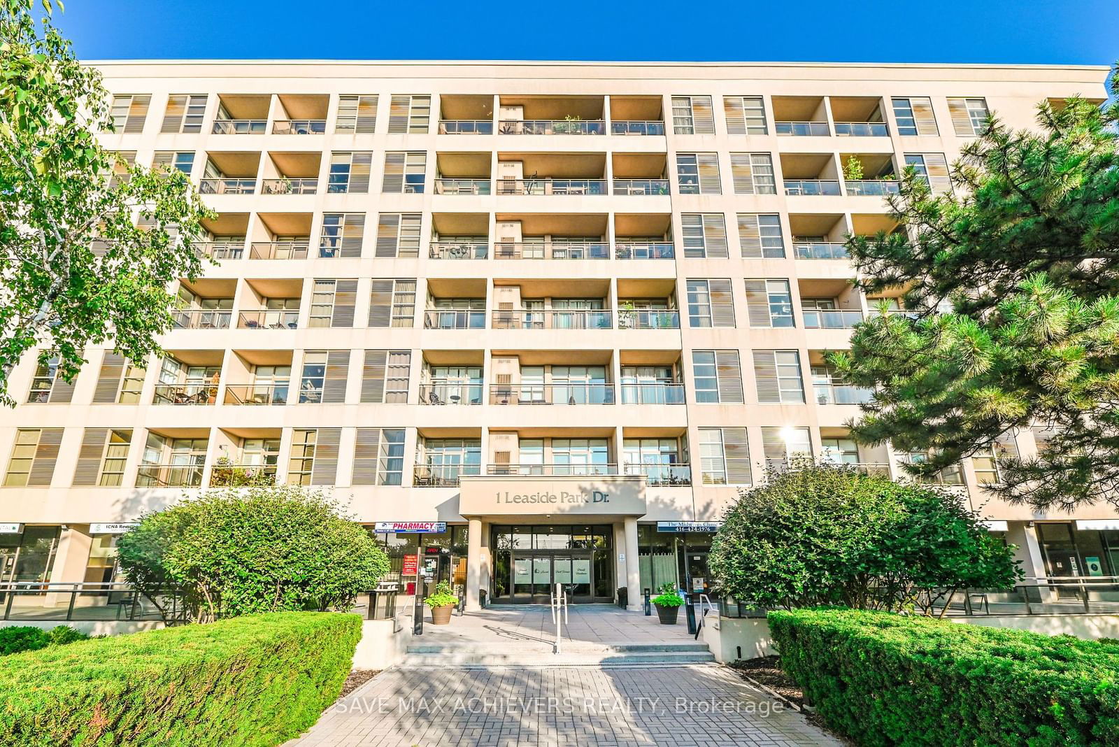 1 Leaside Park Dr, unit 305 for sale