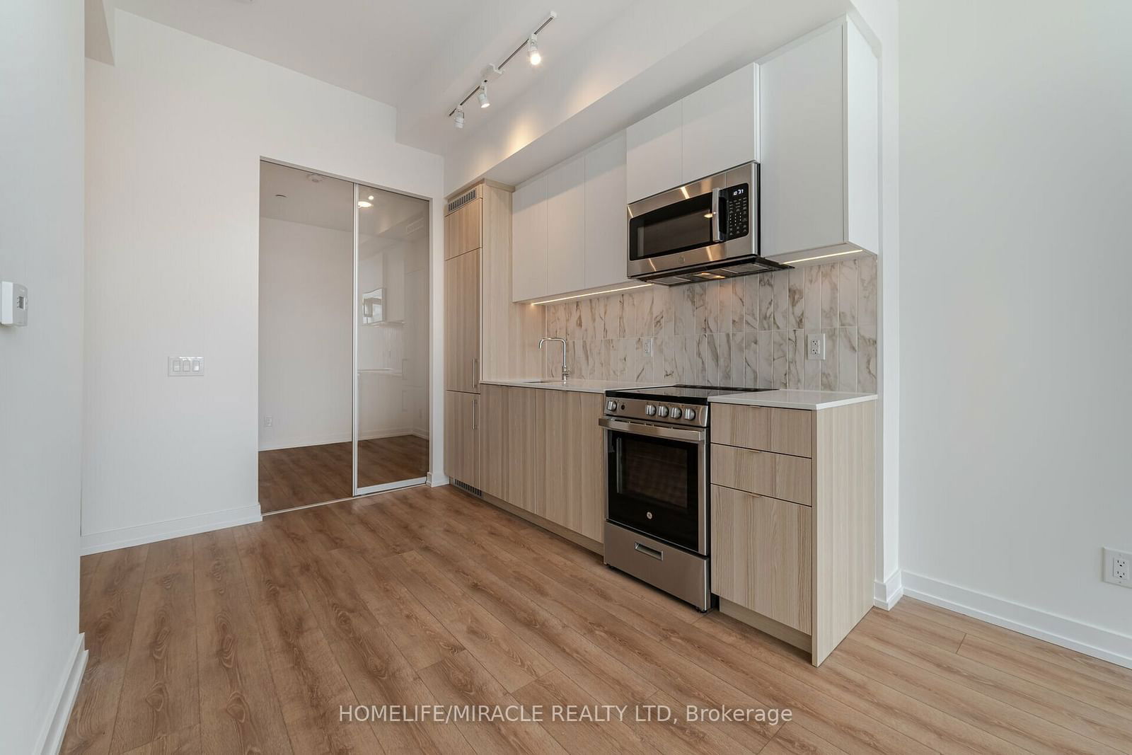 500 Dupont St, unit 317 for sale