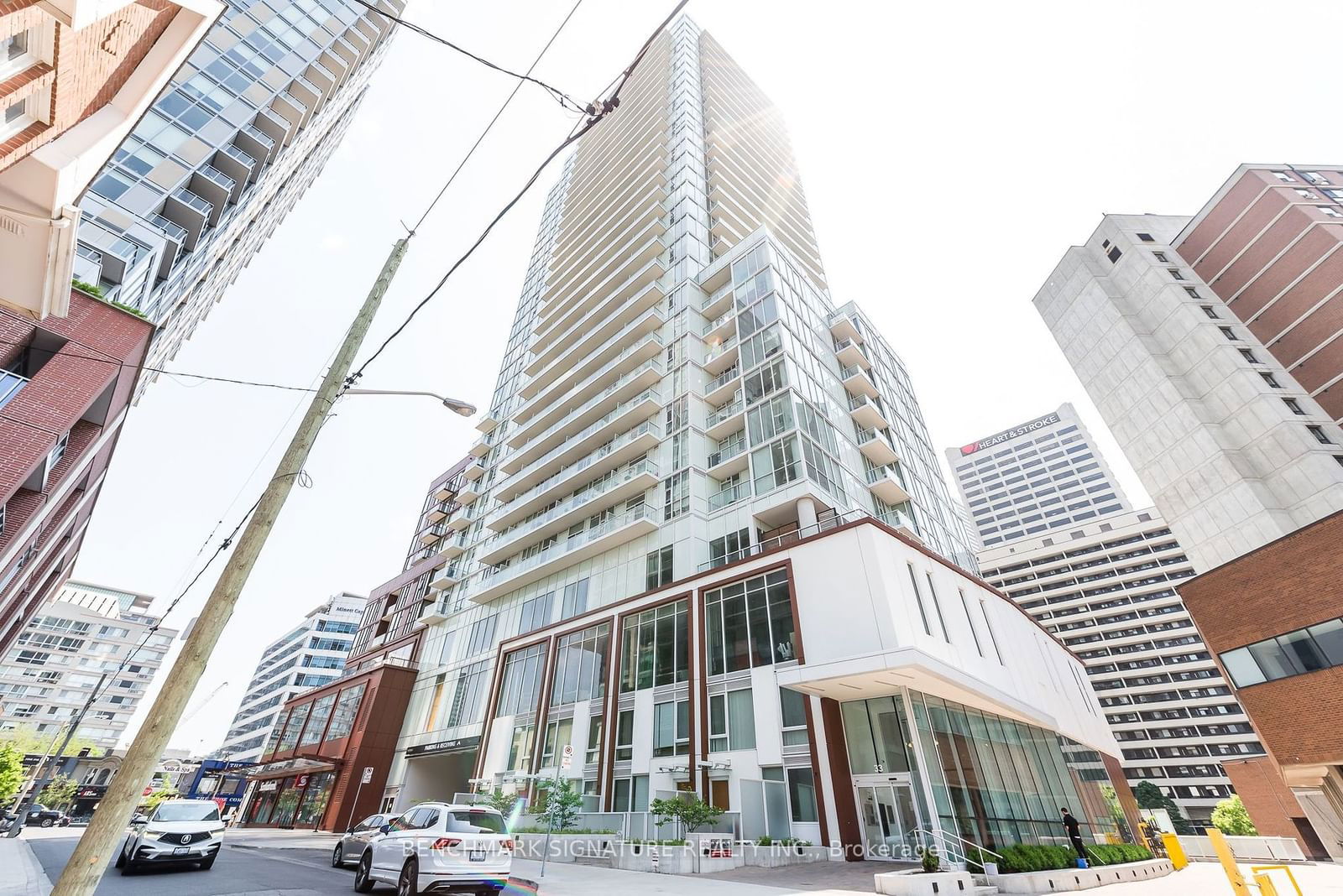 33 Helendale Ave, unit 1004 for rent