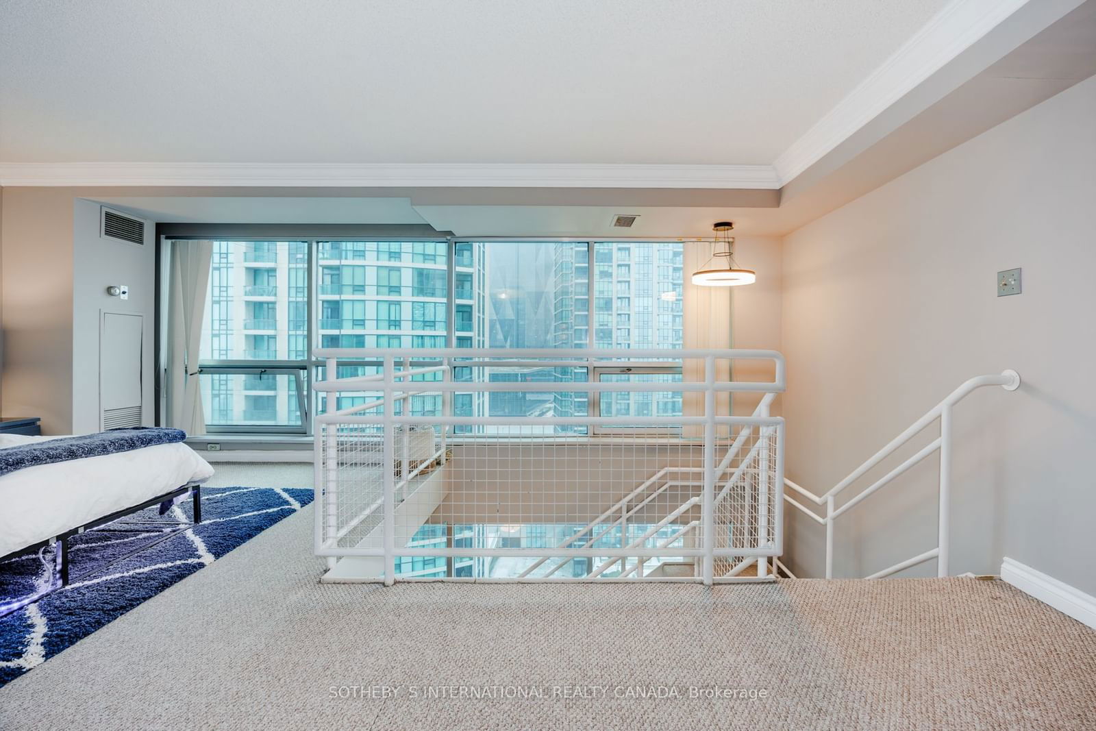 10 Yonge St, unit 1805 for sale