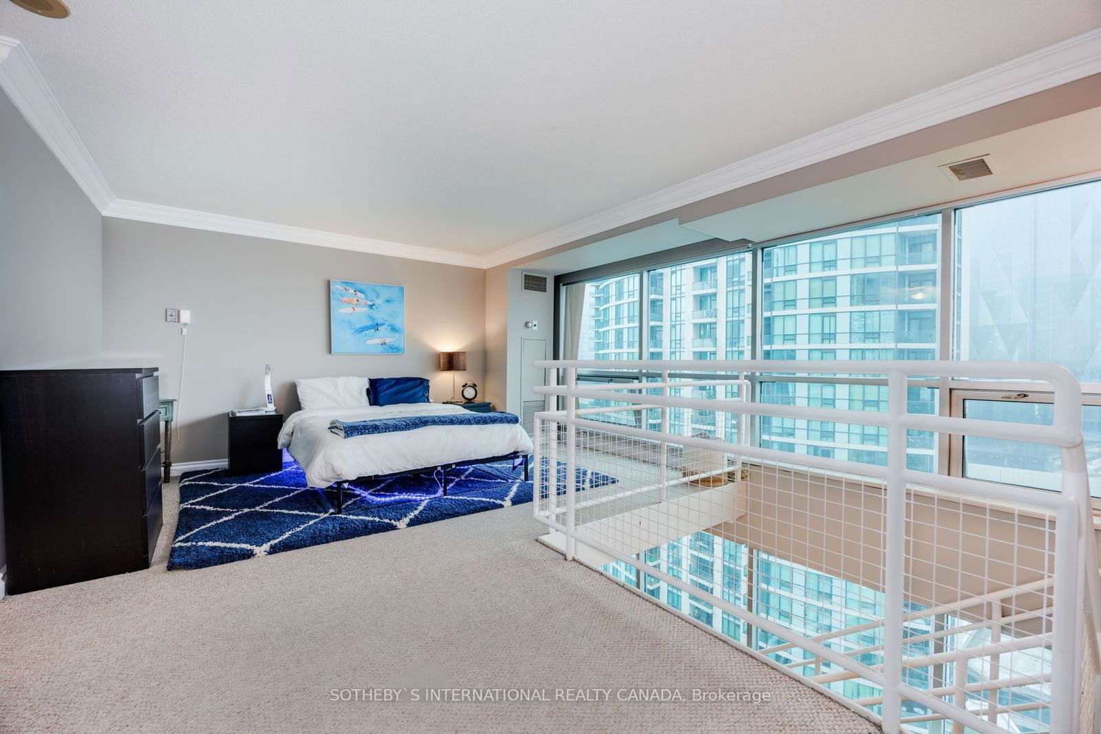 10 Yonge St, unit 1805 for sale