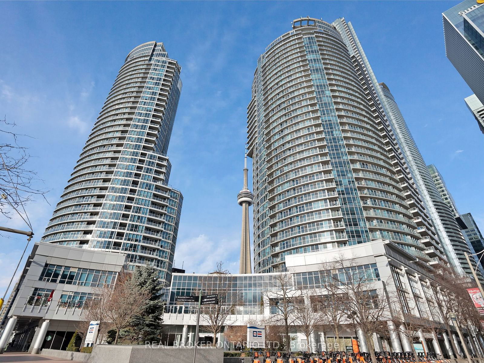 208 Queens Quay W, unit 1909 for rent