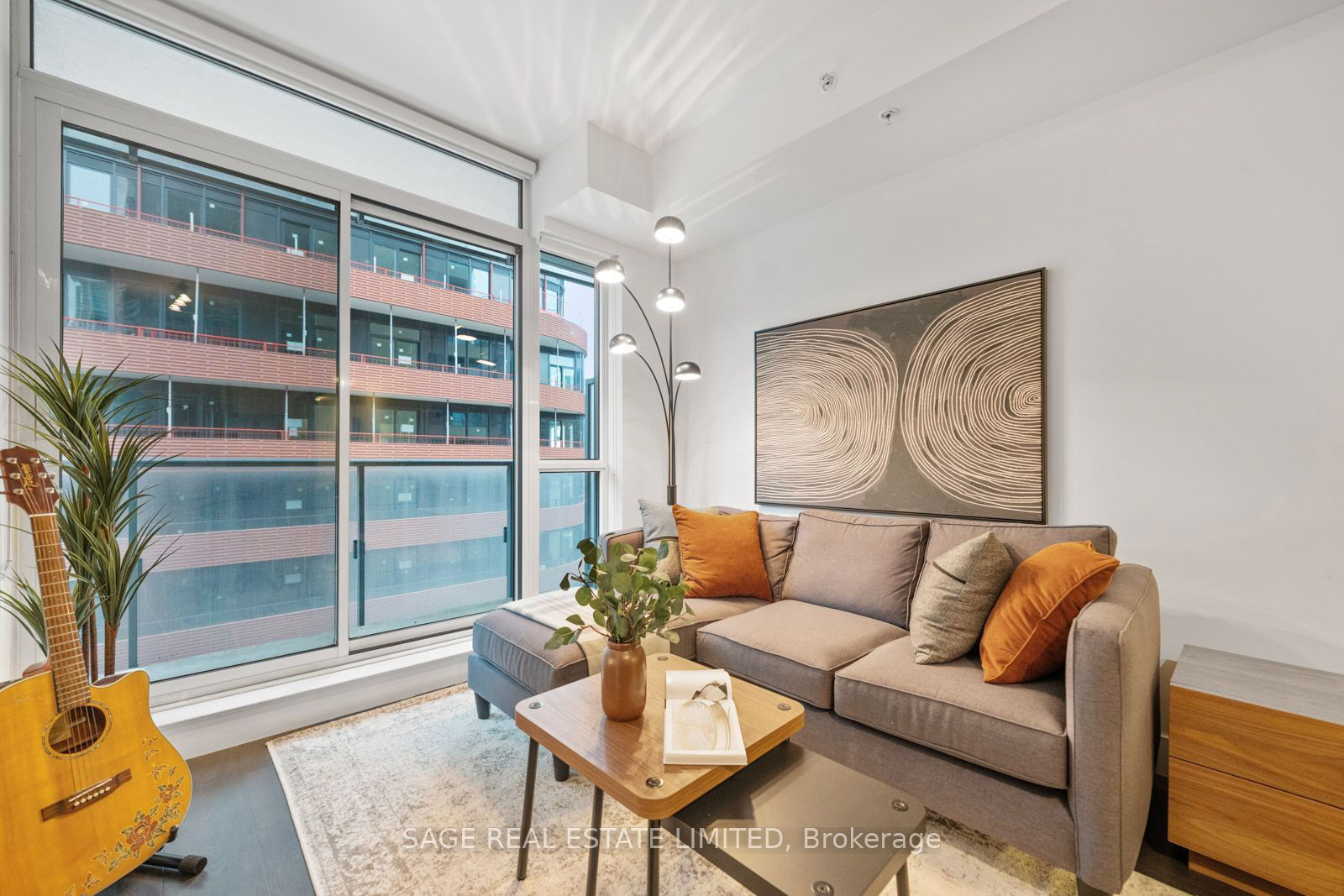 39 Sherbourne St, unit 801 for sale