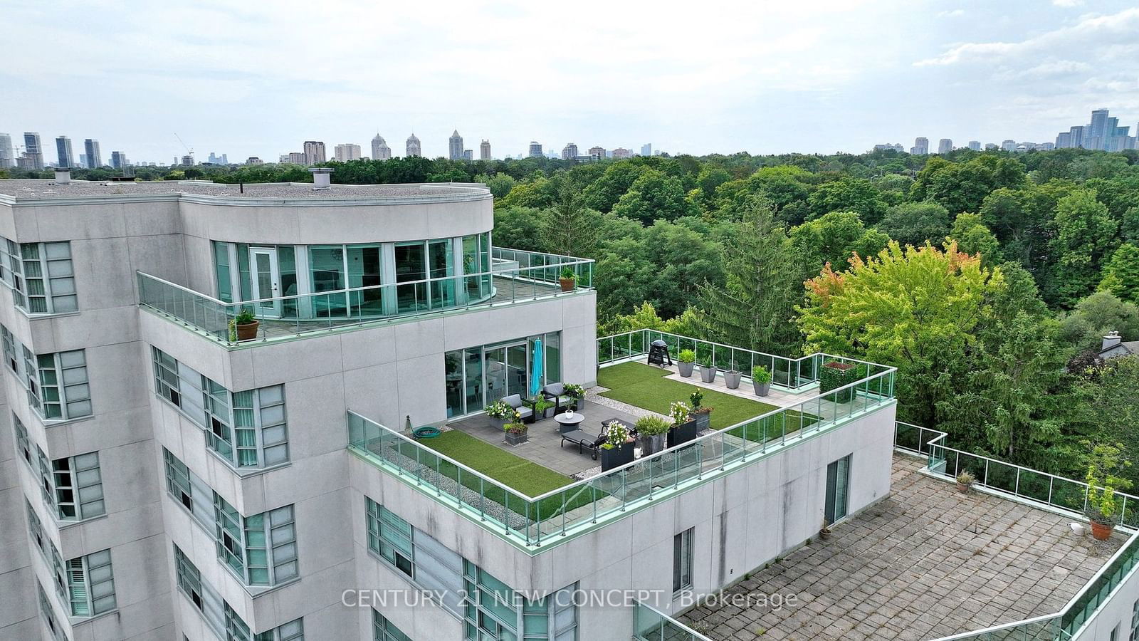 One Watergarden Way Condos, North York, Toronto