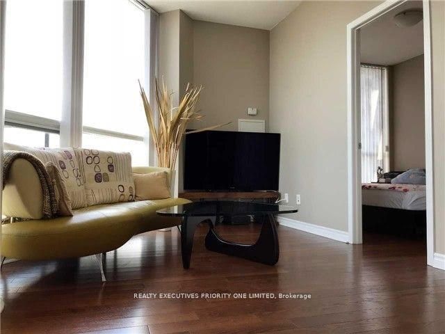 2885 Bayview Ave, unit 1505 for rent