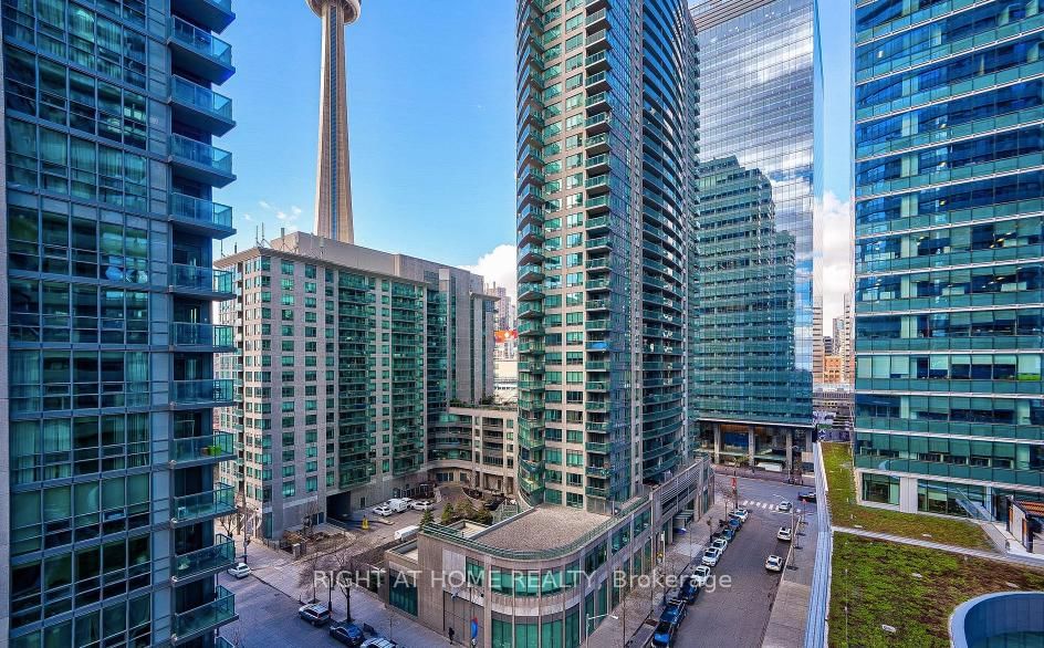 14 York St, unit 708 for rent