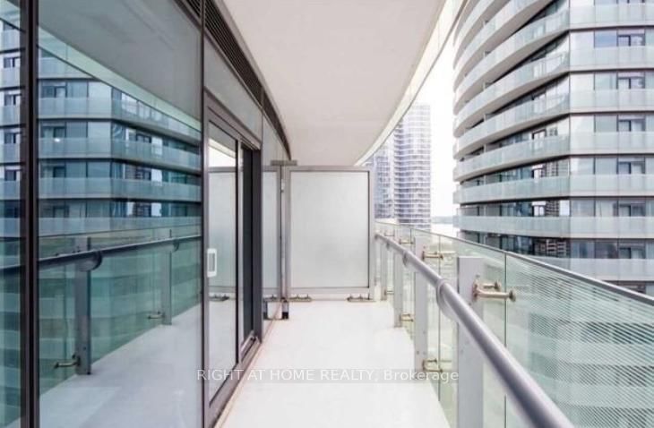 14 York St, unit 708 for rent