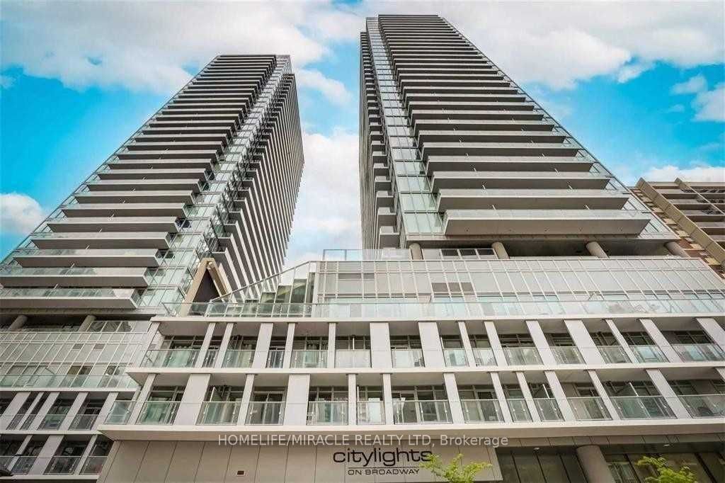 195 Redpath Ave, unit Lph14 for rent