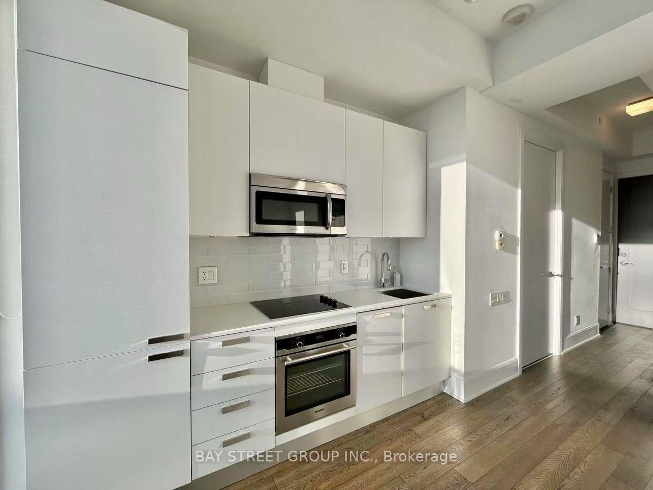 42 Charles St E, unit 5403 for rent