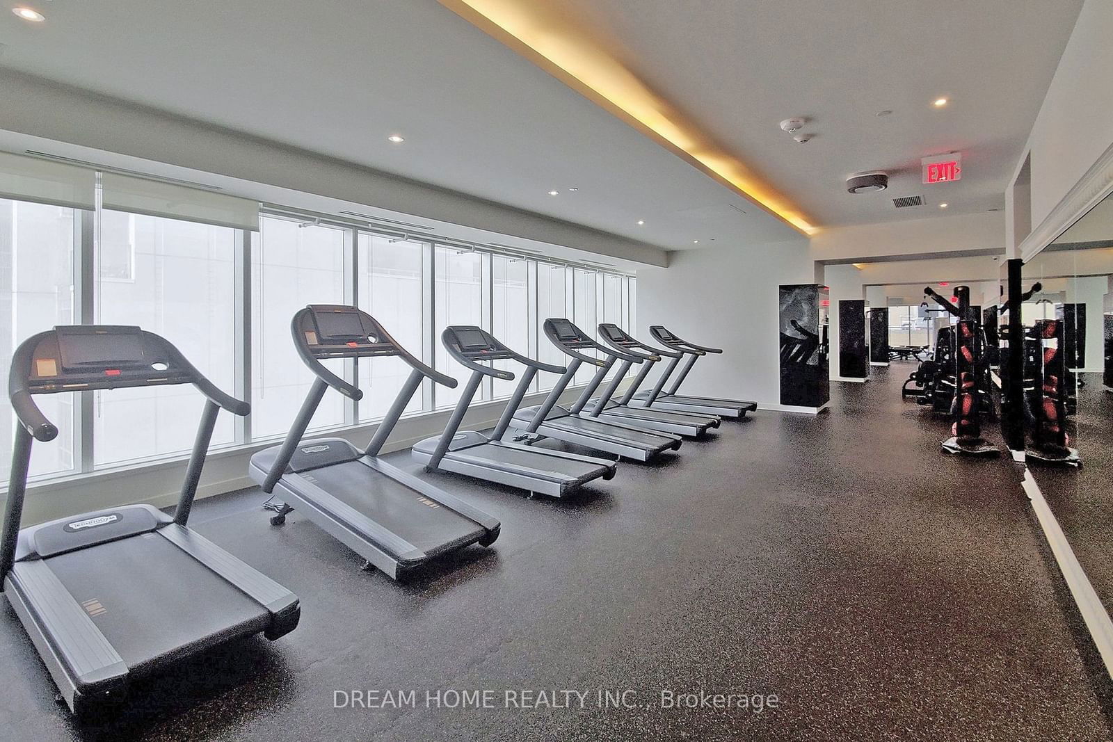 197 Yonge St, unit 4408 for sale