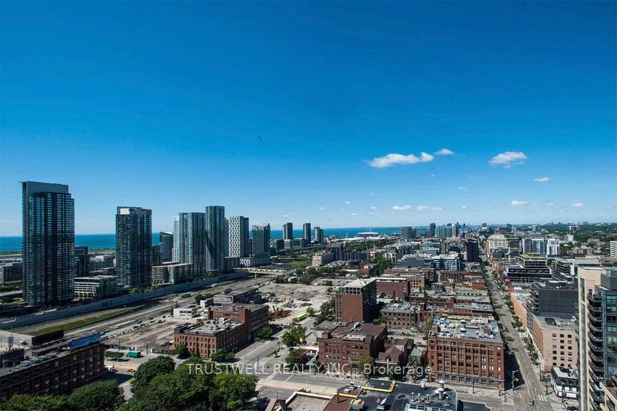 375 King St W, unit 2810 for sale