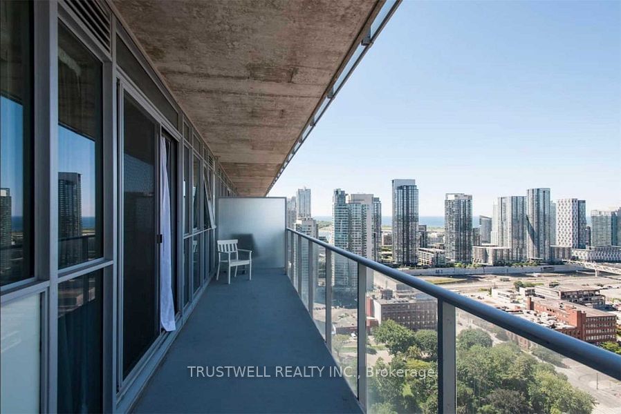 375 King St W, unit 2810 for sale