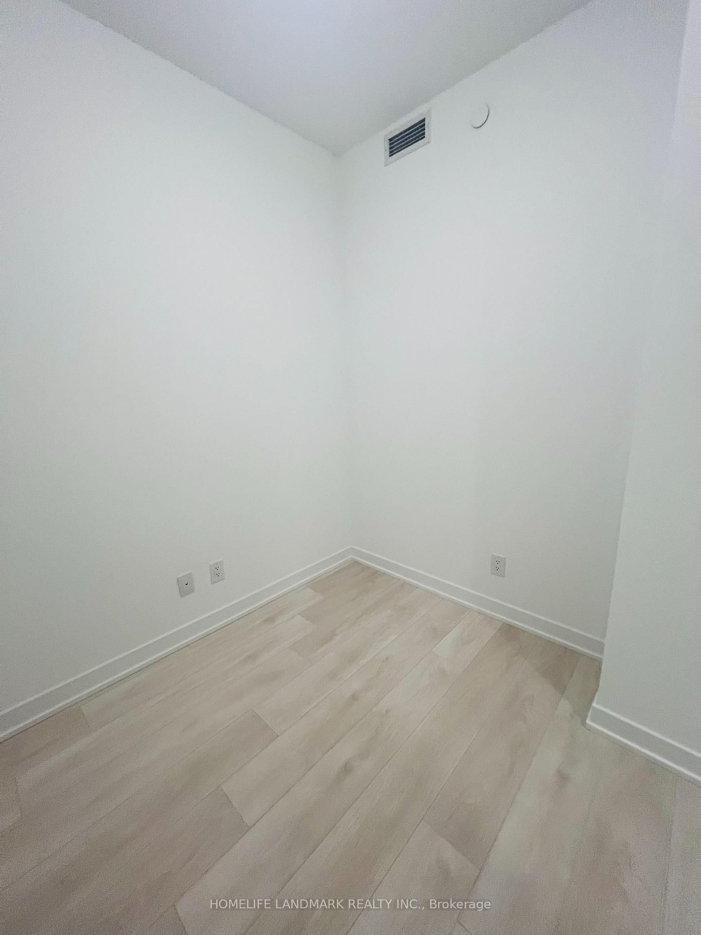 5 Defries St, unit 606 for rent