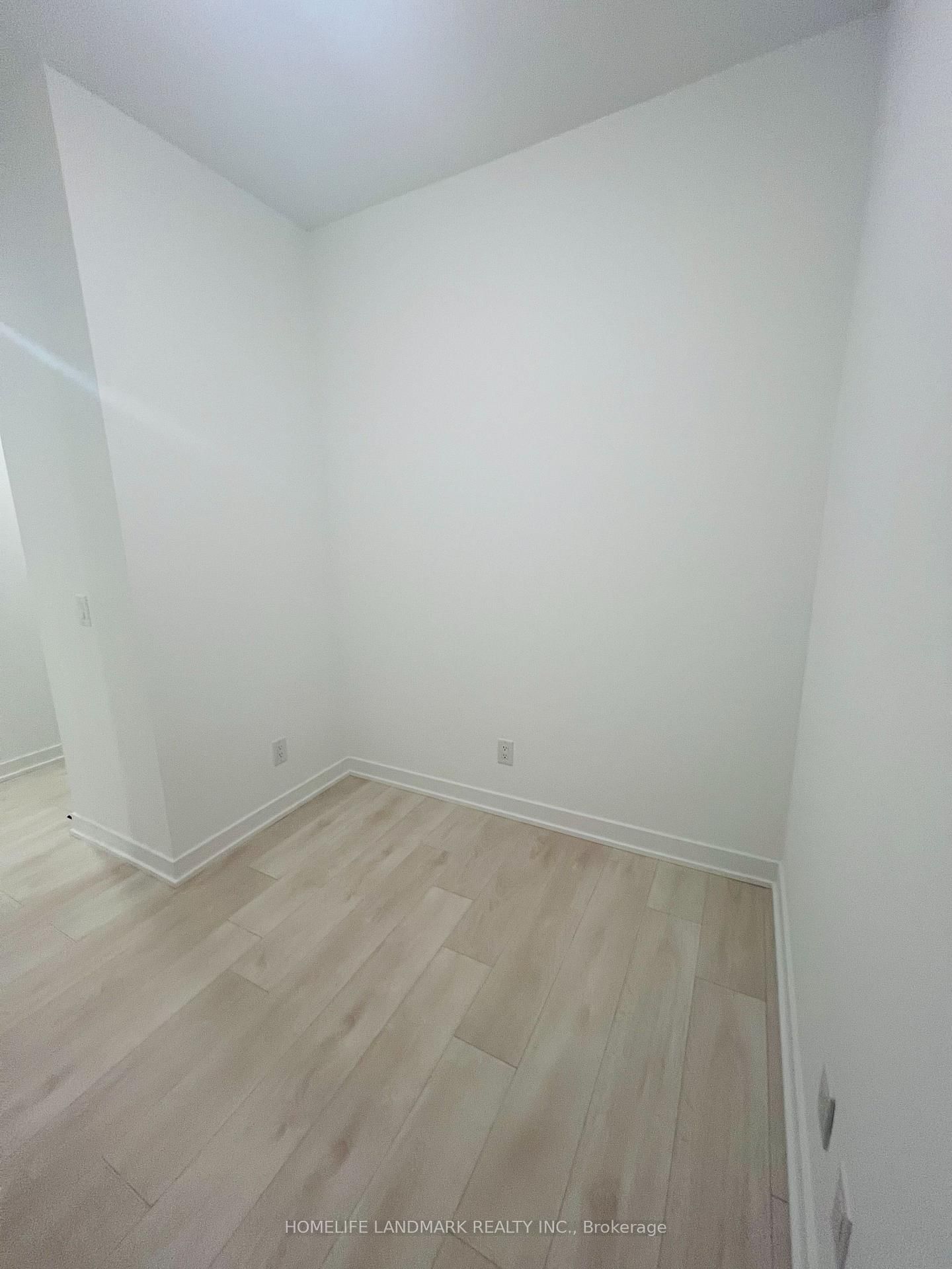 5 Defries St, unit 606 for rent