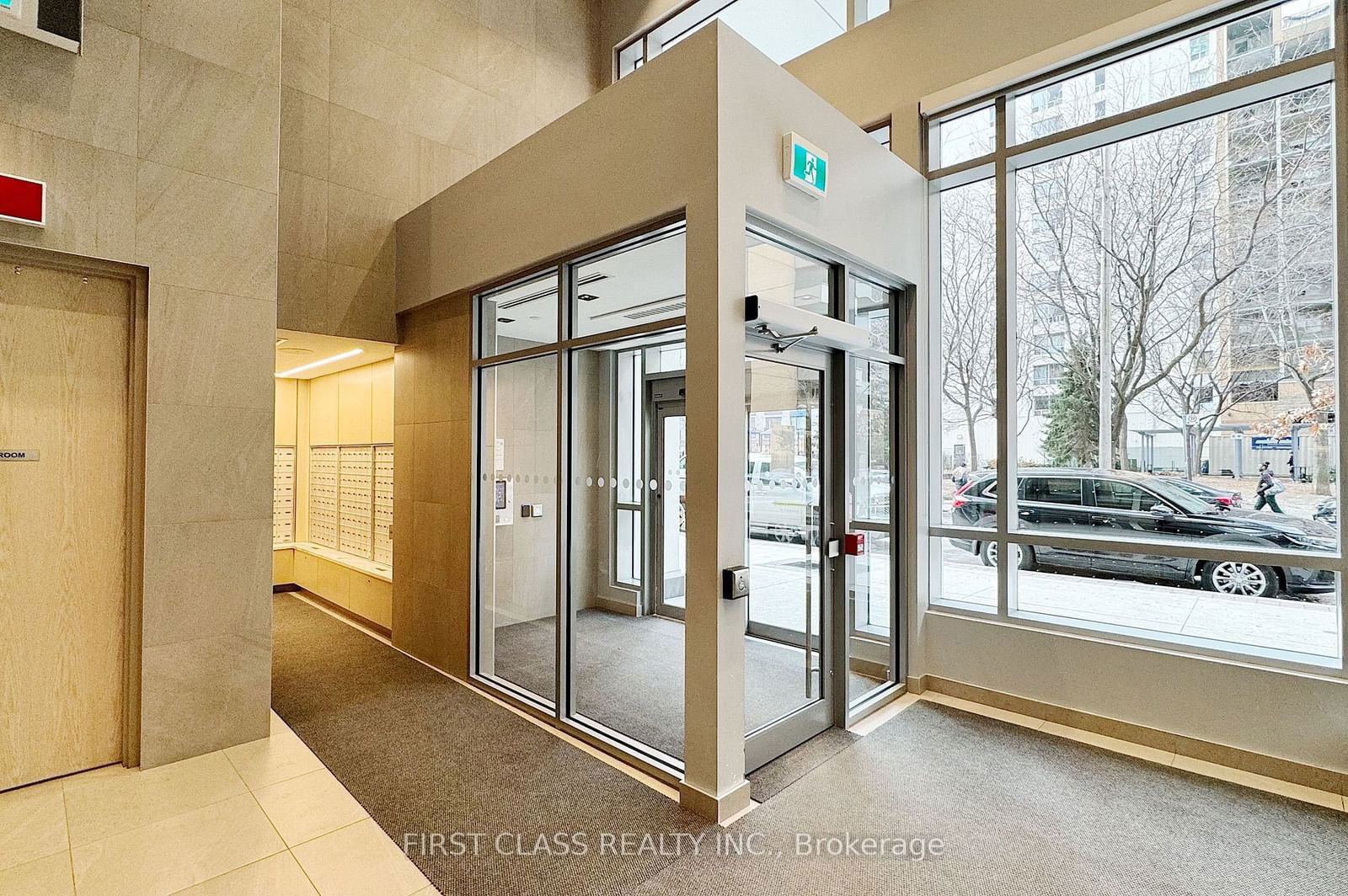 77 Mutual St, unit 1707 for rent