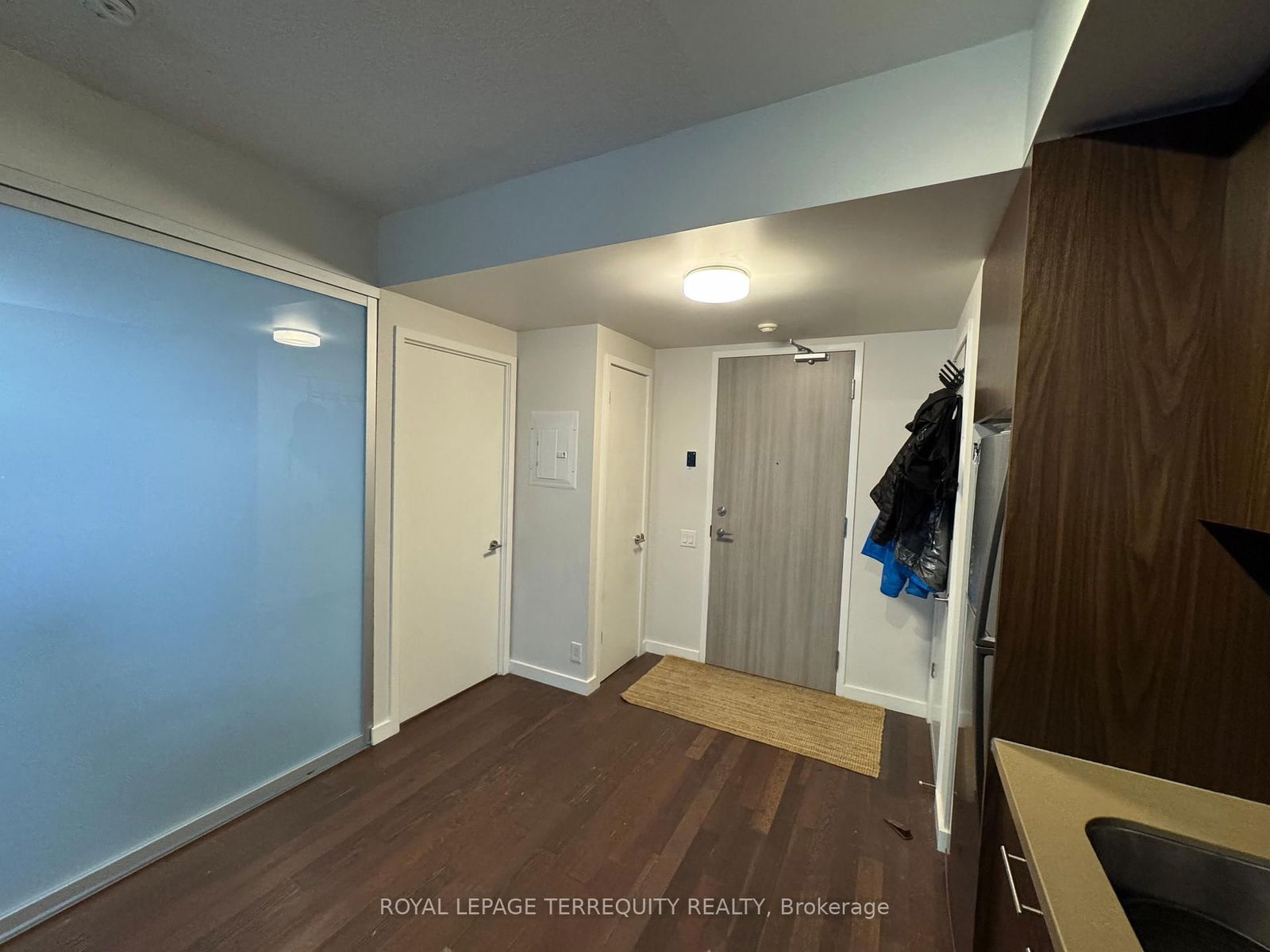 390 Cherry St, unit 1809 for rent