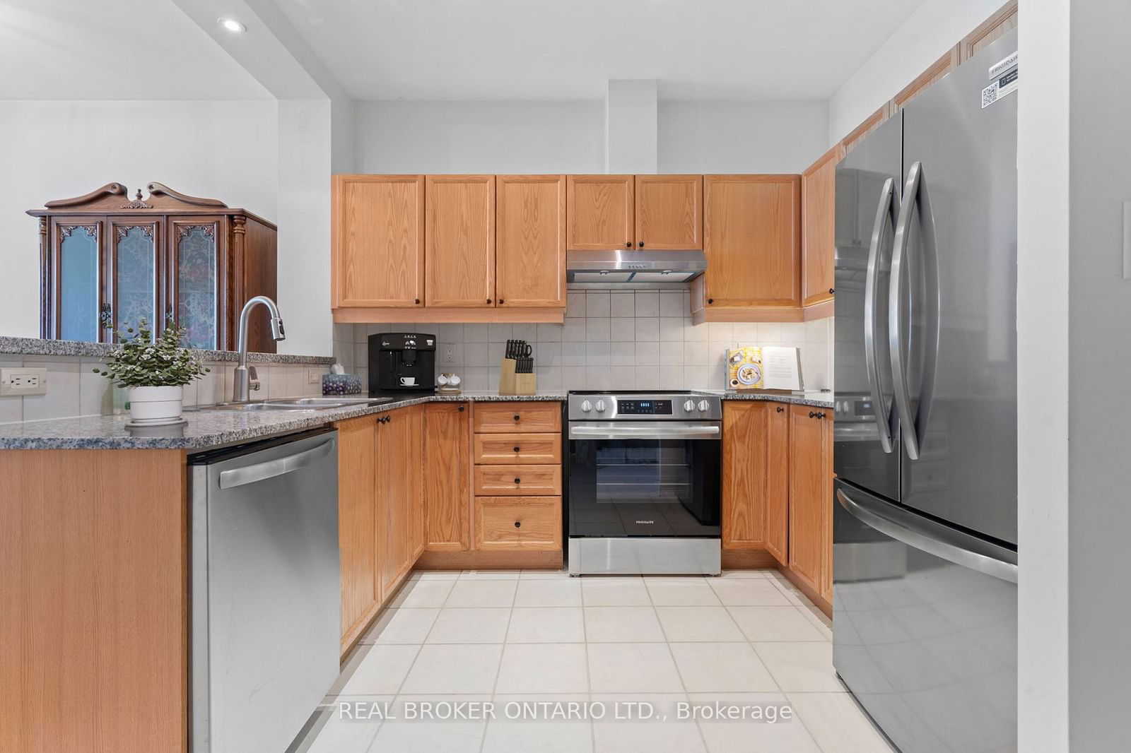 1 Leaside Park Dr, unit 404 for sale