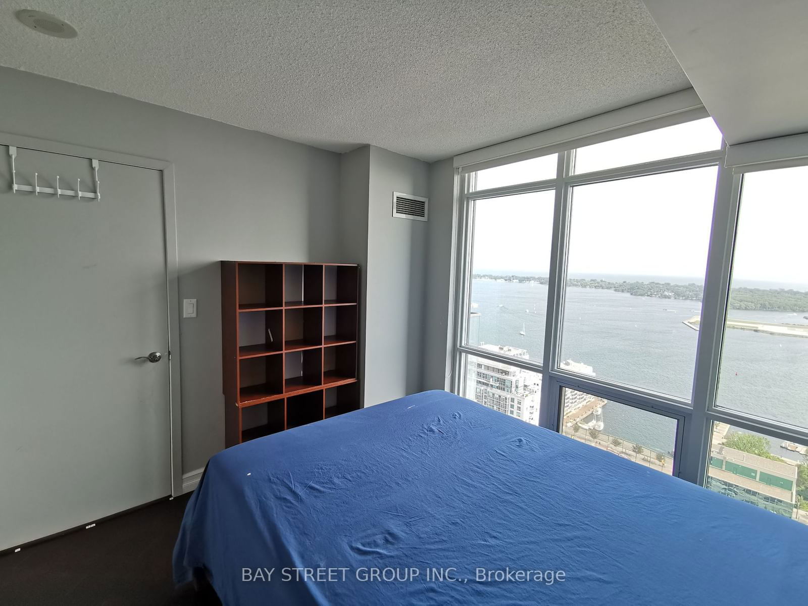 11 Brunel Crt, unit 3912 for rent