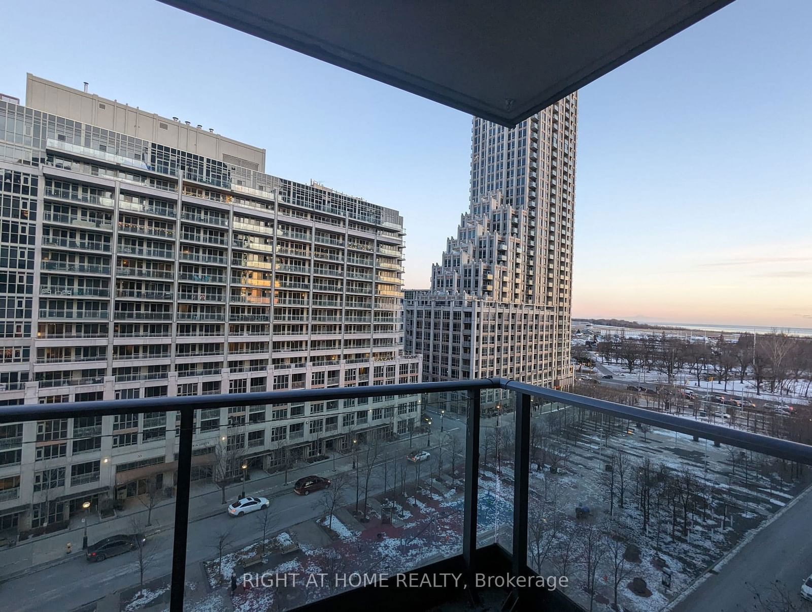 209 Fort York Blvd, unit 965 for sale