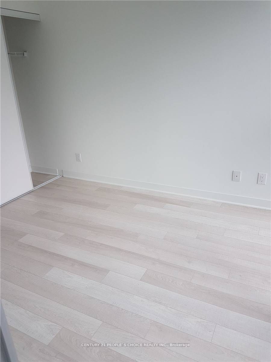 290 Adelaide St W, unit 1010 for rent