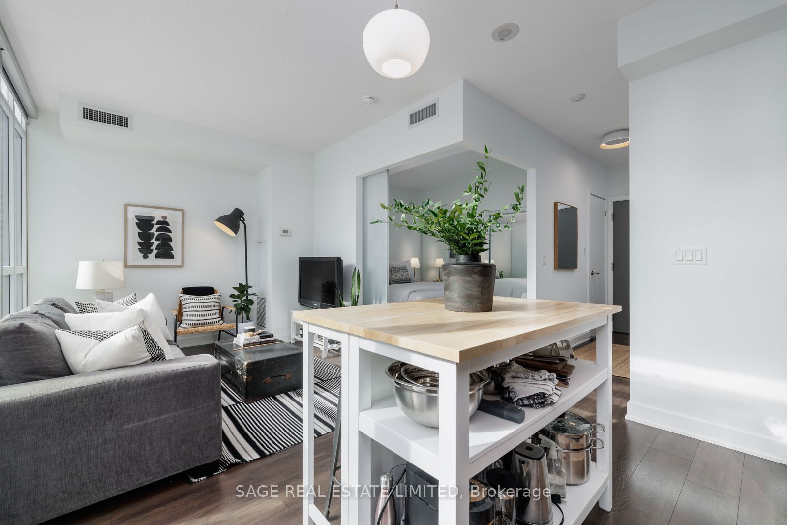 169 Fort York Blvd, unit 318 for sale