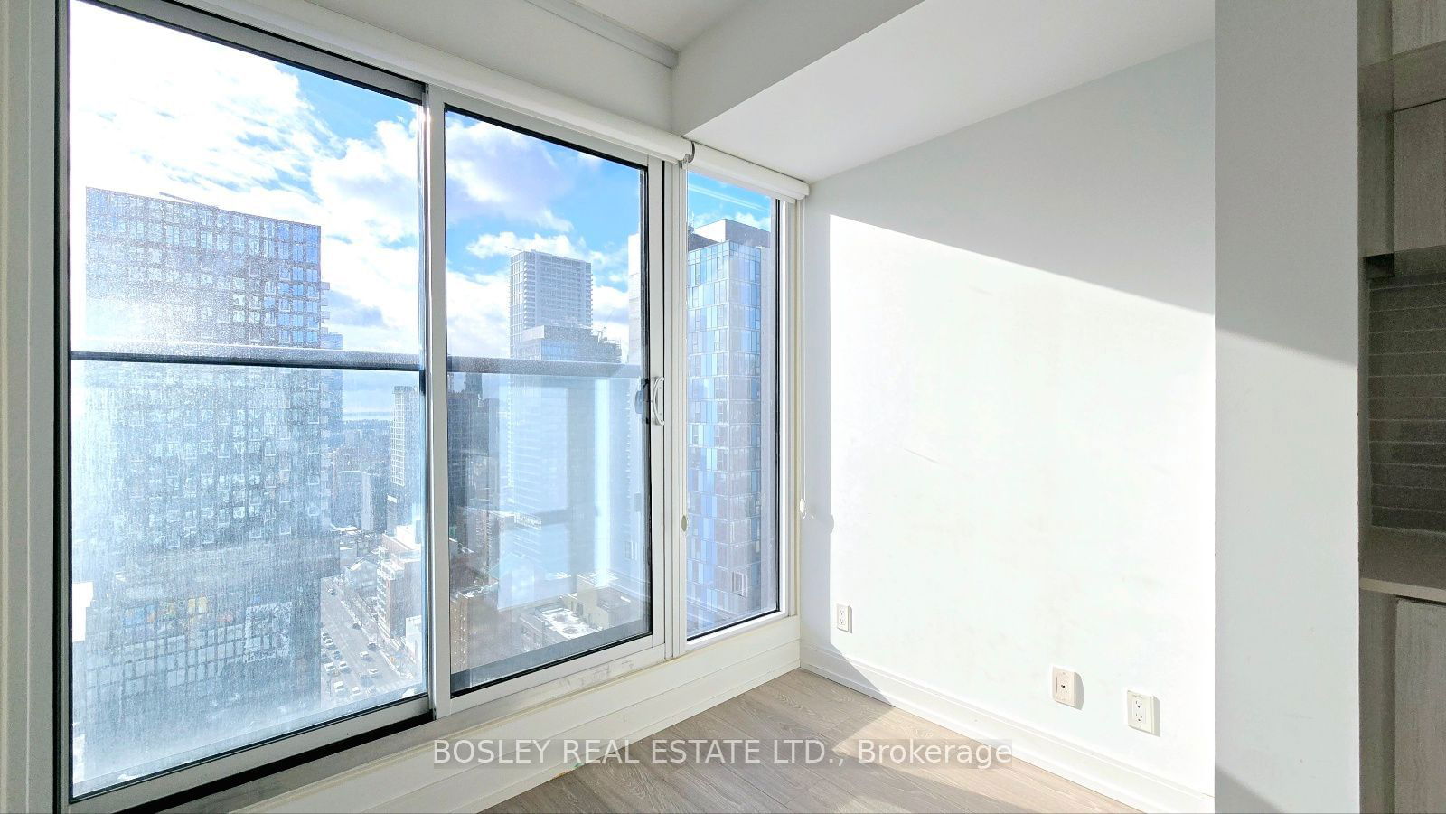 181 Dundas St E, unit 2707 for sale