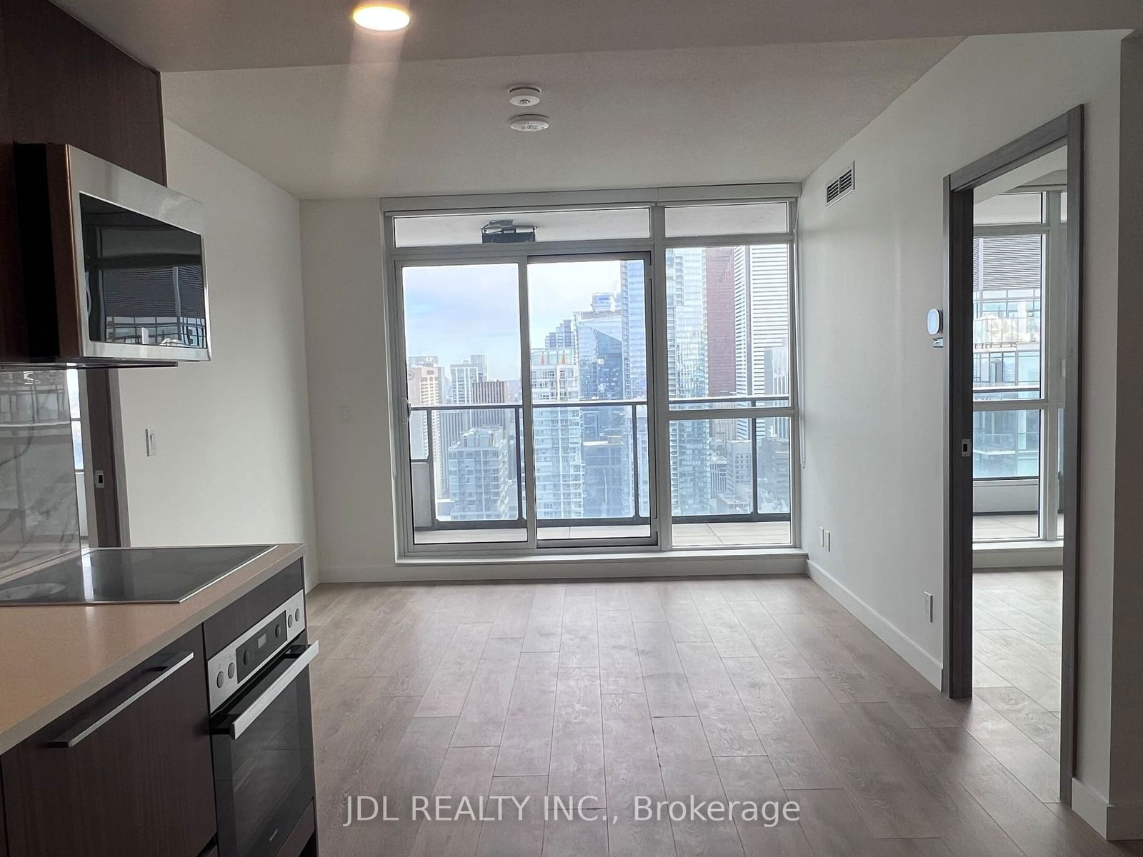 38 Widmer St, unit 5002 for rent